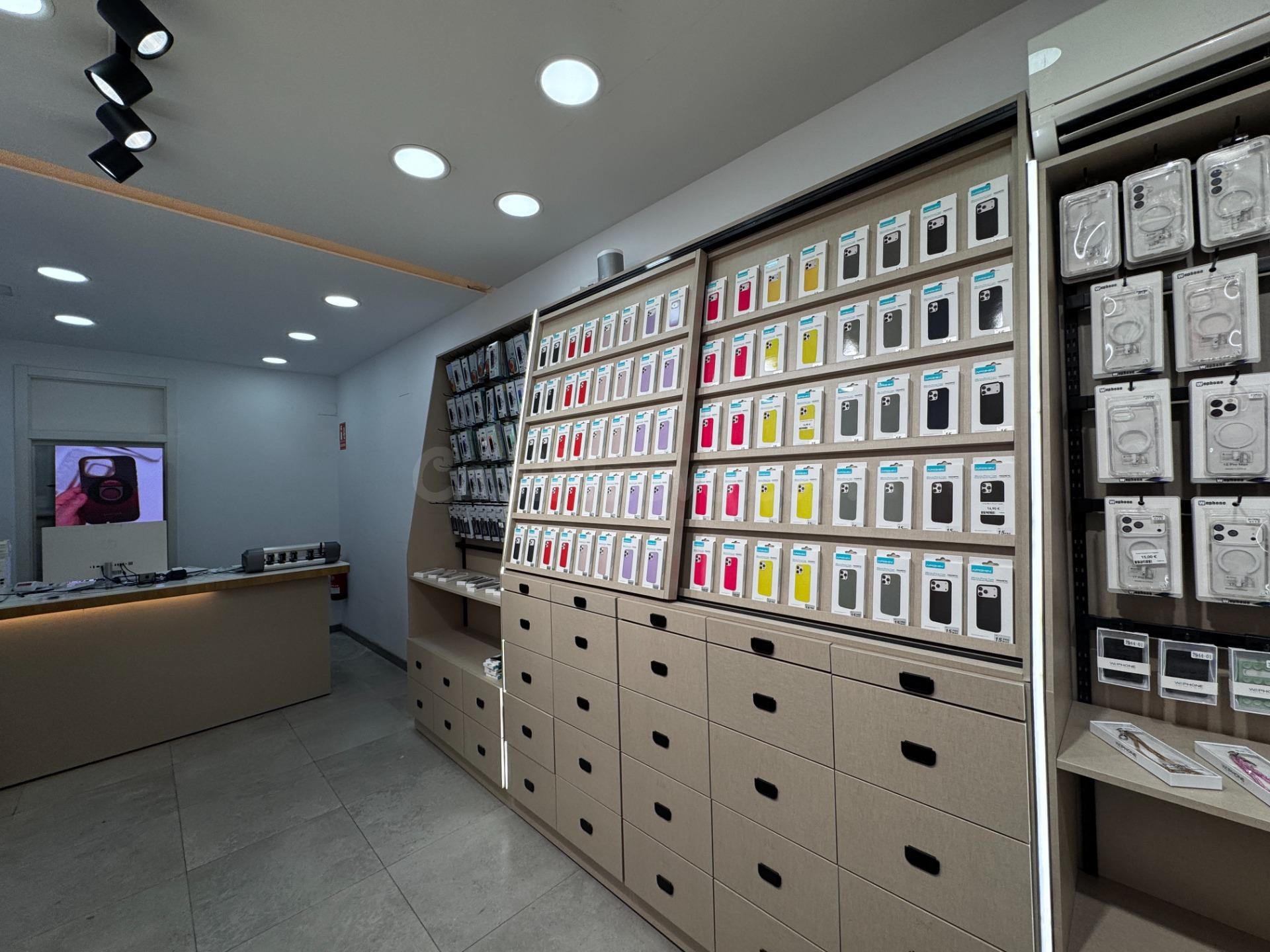Oportunidad Única: Local Comercial en el Corazón del Casco Histórico de Castellón en RENTABILIDAD - foto 4