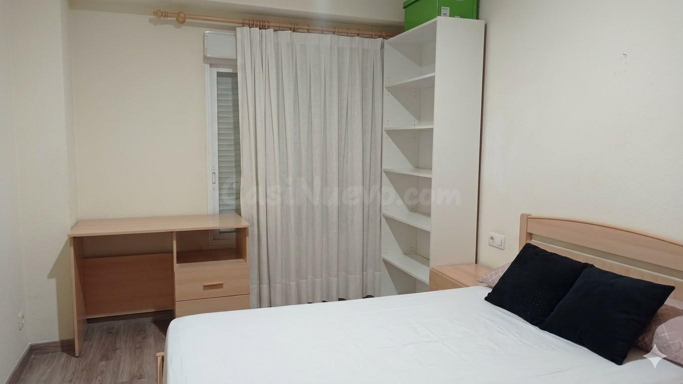 ALQUILA habitación SOLO CHICAS CENTRO DE CASTELLON