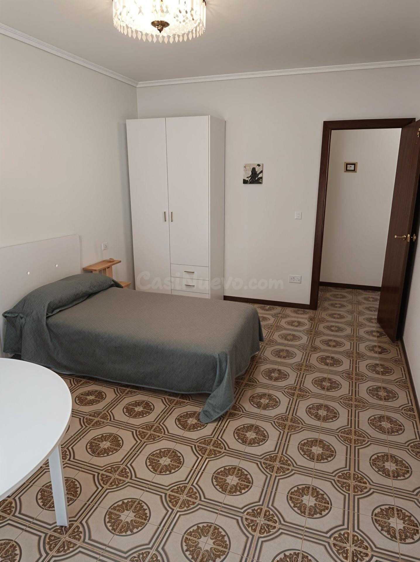 4 habitaciones - ALCORA - MUJERES - foto 2