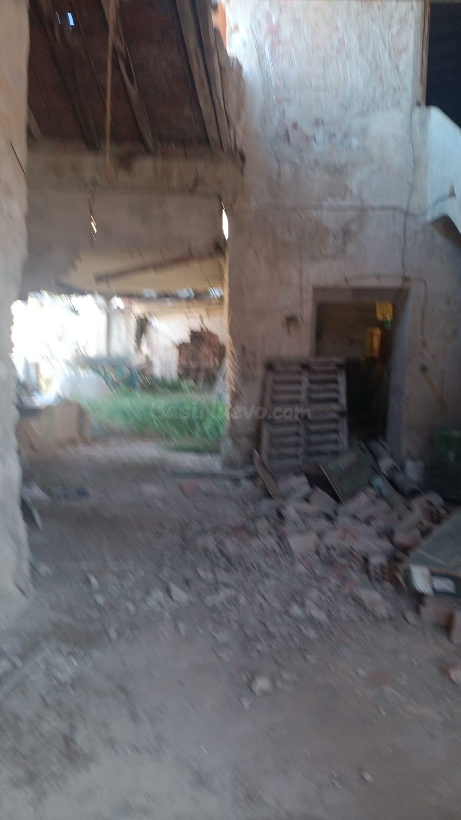 SE VENDE TERRENO CON CASA EN RUINAS - foto 3