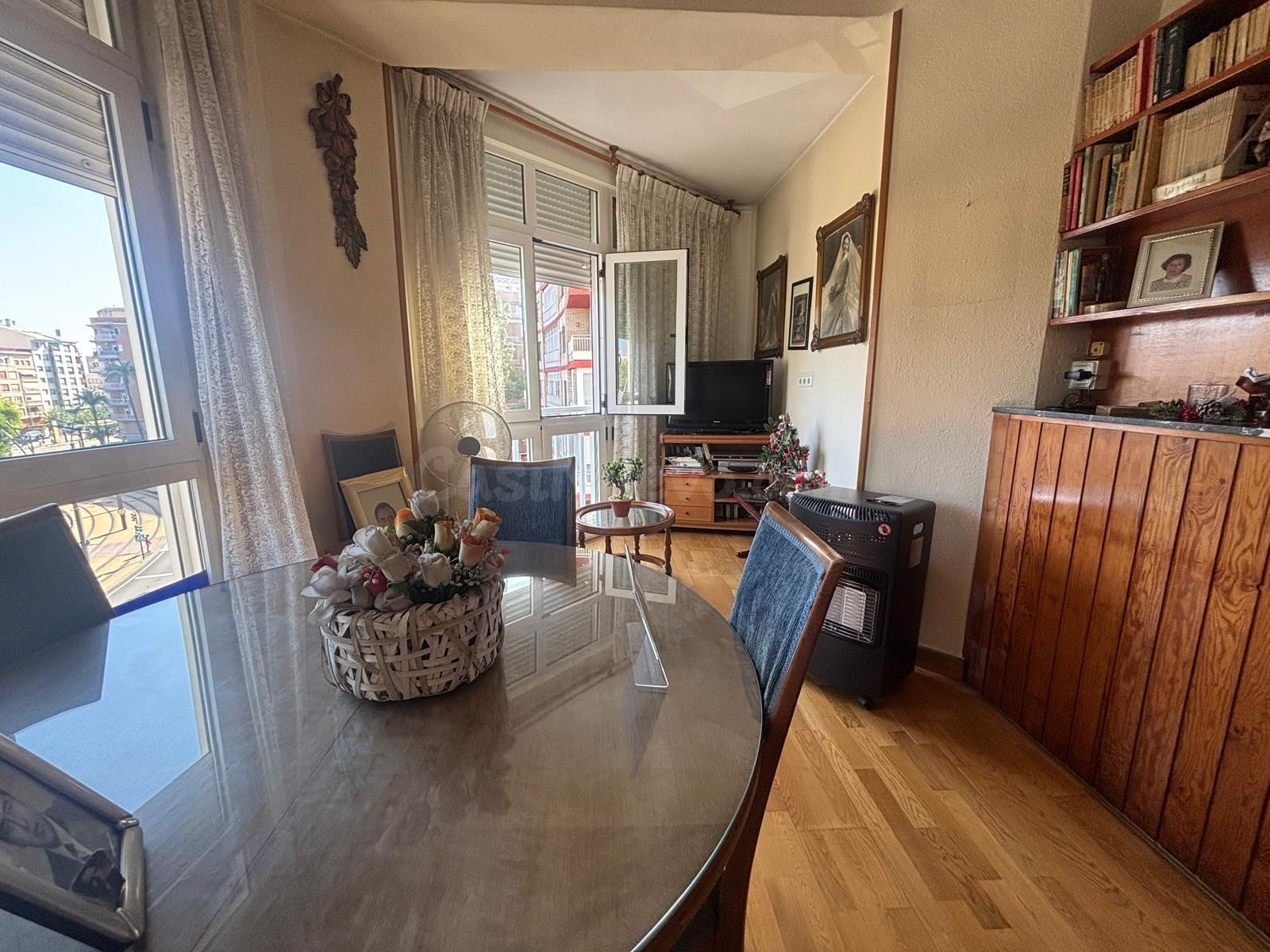 SE VENDE PISO AMPLIO Y LUMINOSO EN LA PLAZA CIRCULAR - foto 5