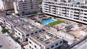 SE VENDE PLAZA DE GARAJE Y TRASTERO EN TRES OLIVOS FASE II