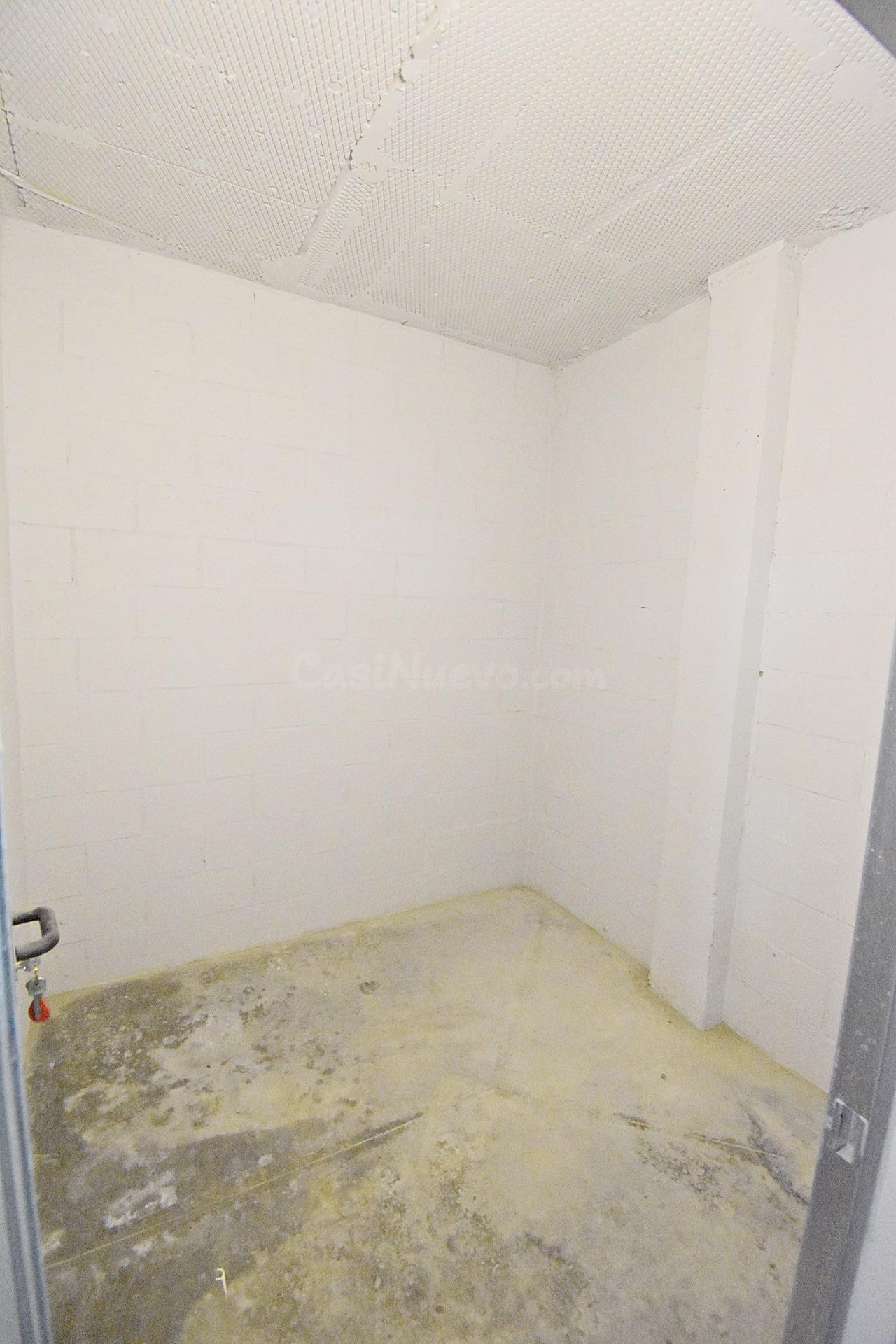 SE VENDE PLAZA DE GARAJE Y TRASTERO EN TRES OLIVOS FASE II - foto 2