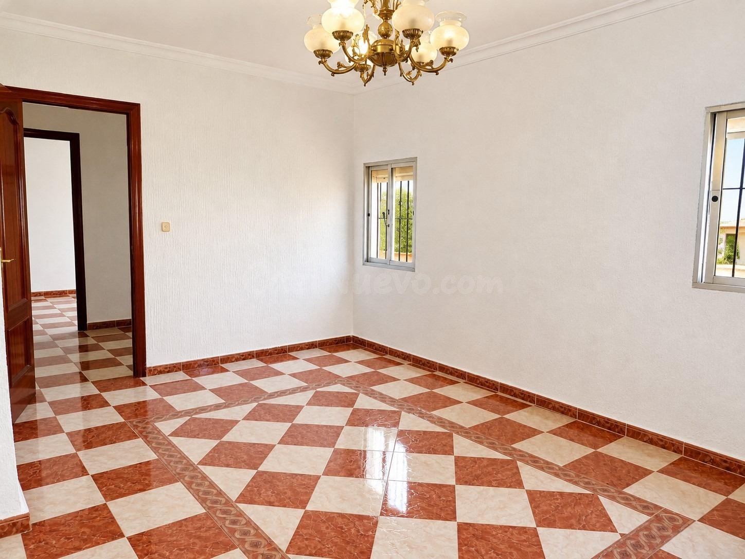 ¡¡¡CASA INDEPENDIENTE EN PLANTA BAJA DE TRES DORMITORIOS CON TERRAZA Y PATIO!!! - foto 5