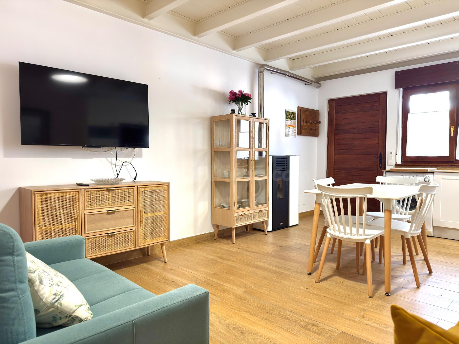 CASA PARA ENTRAR A VIVIR EN UDIAS.