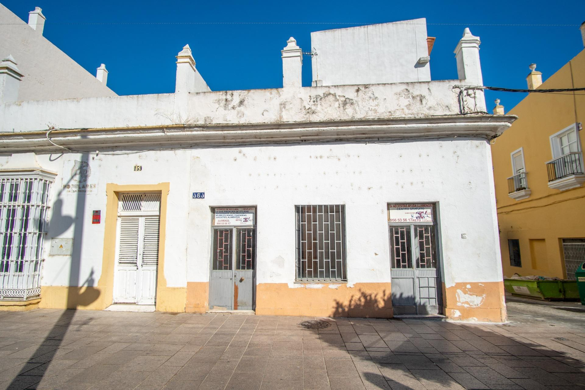 ¡Oportunidad Única en el Corazón de San Fernando! Local en V - foto 2