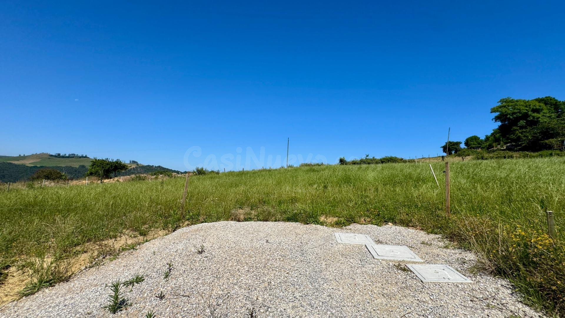 PARCELA EDIFICABLE EN FRESNEDO — FINCA 2 DE 3 | DIVISIÓN HORIZONTAL