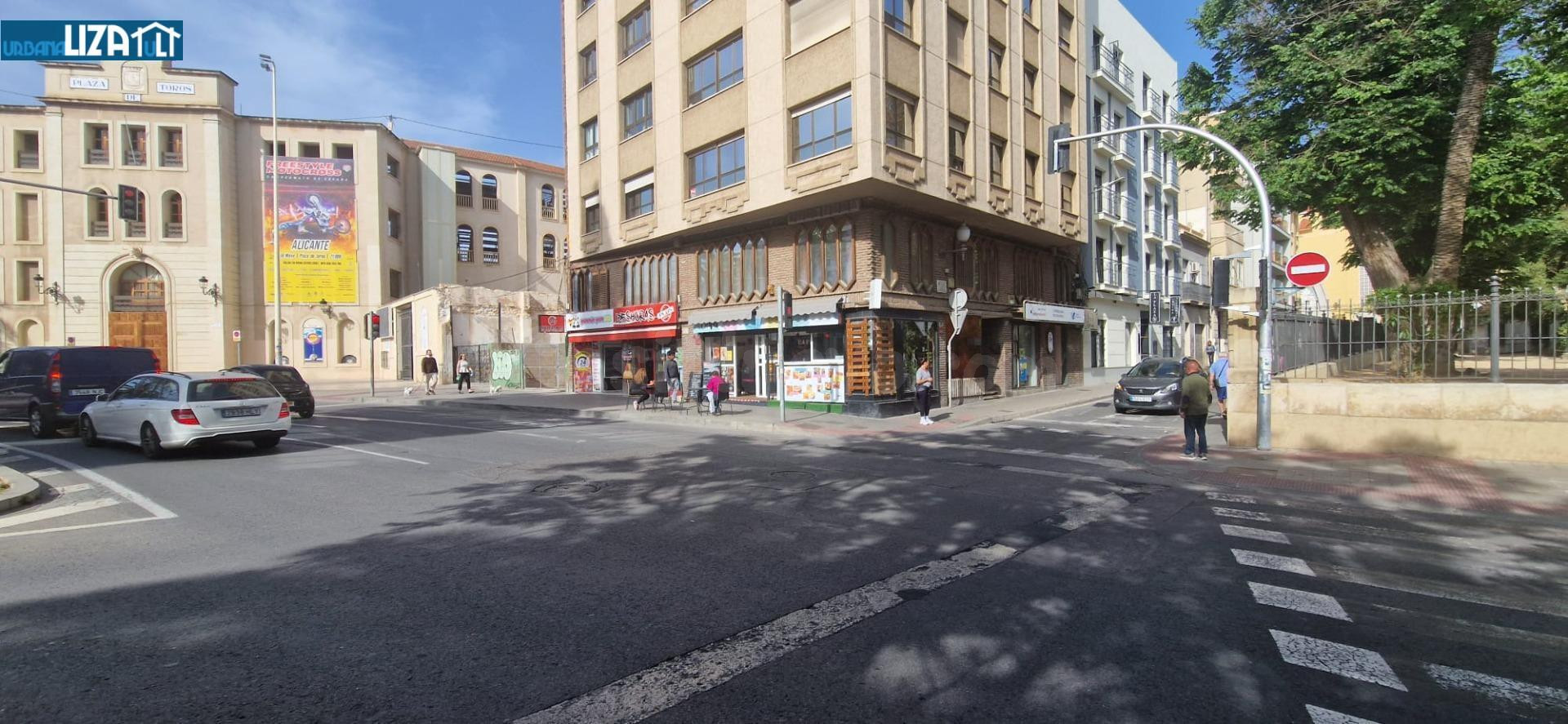 LOCAL EN VENTA EN EL CENTRO DE ALICANTE - foto 2