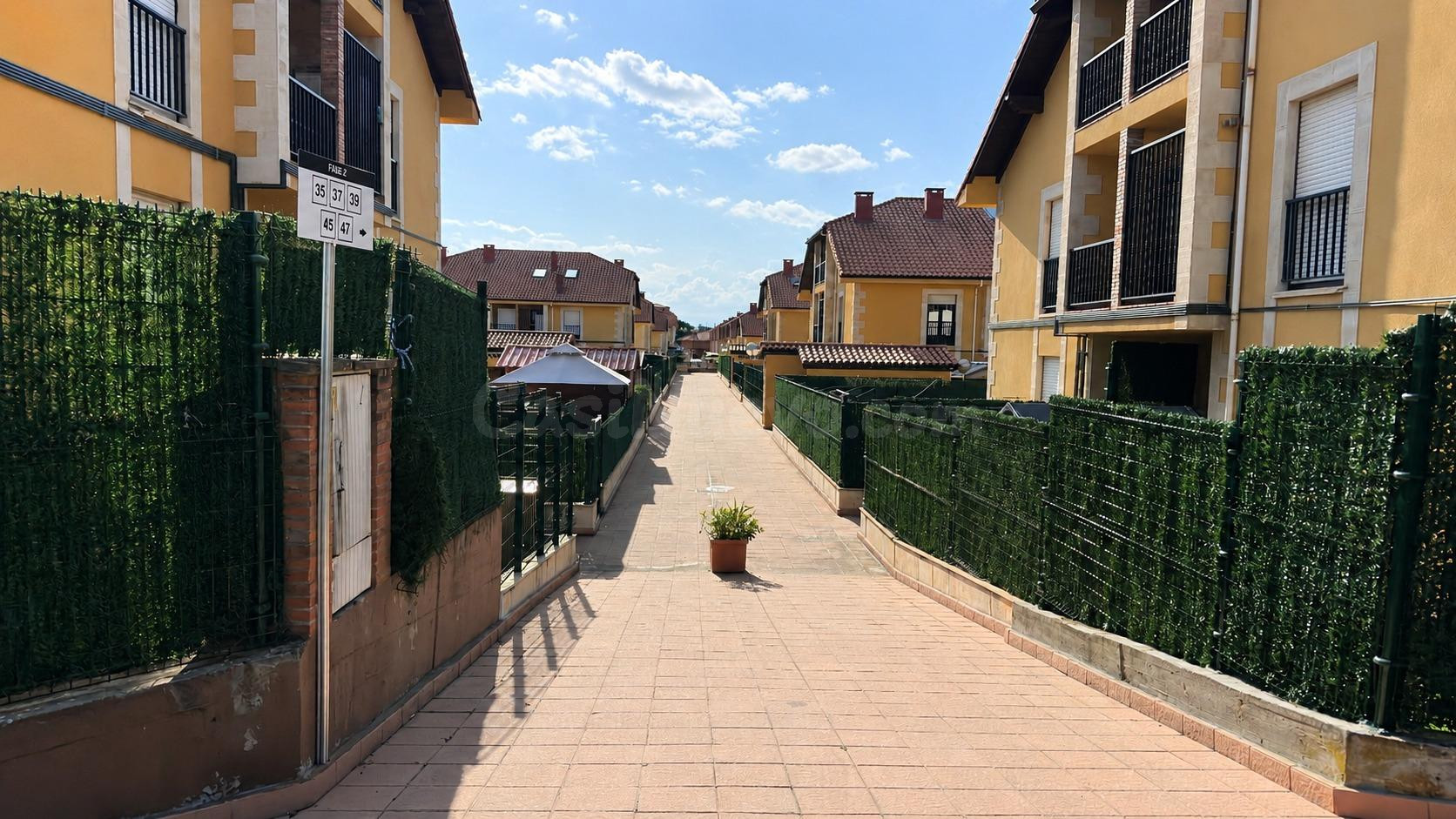 BONITO APARTAMENTO CERCA DE LA PLAYA DE COMILLAS - foto 2