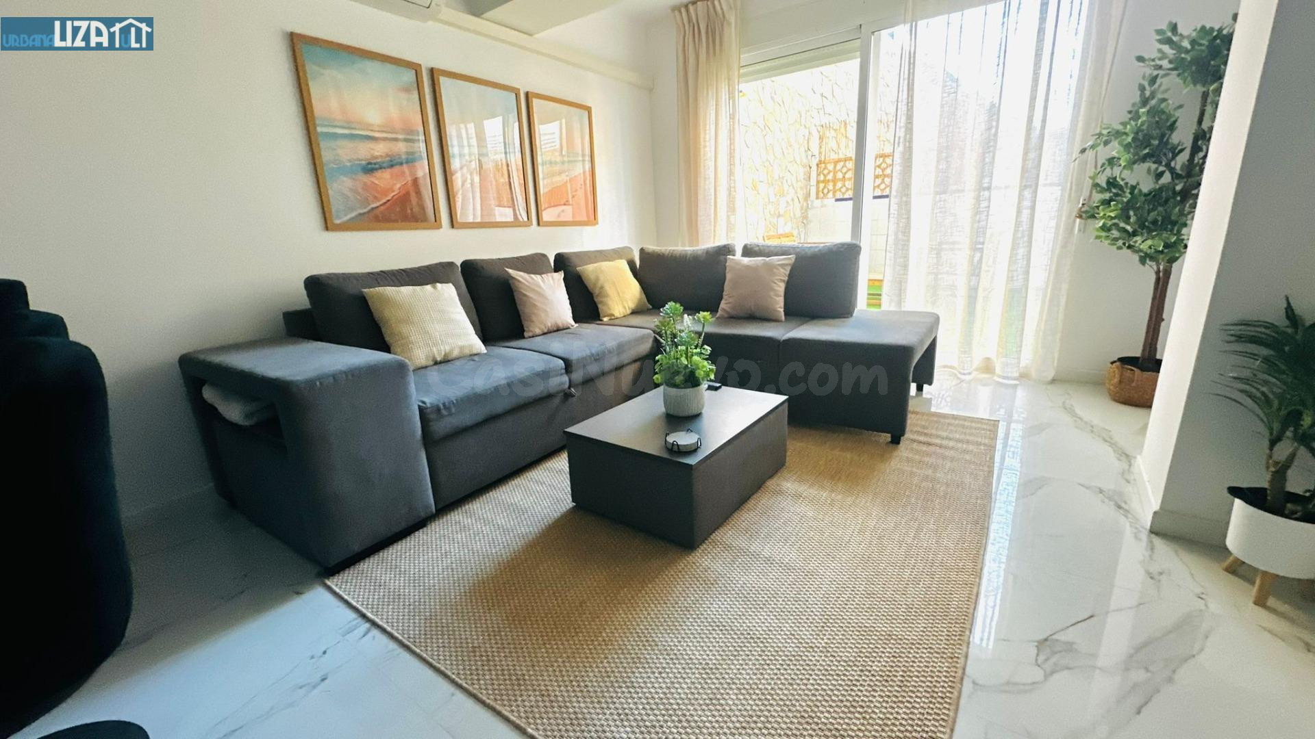 Apartamento Reformado en Primera Línea de Playa Muchavista c - foto 2