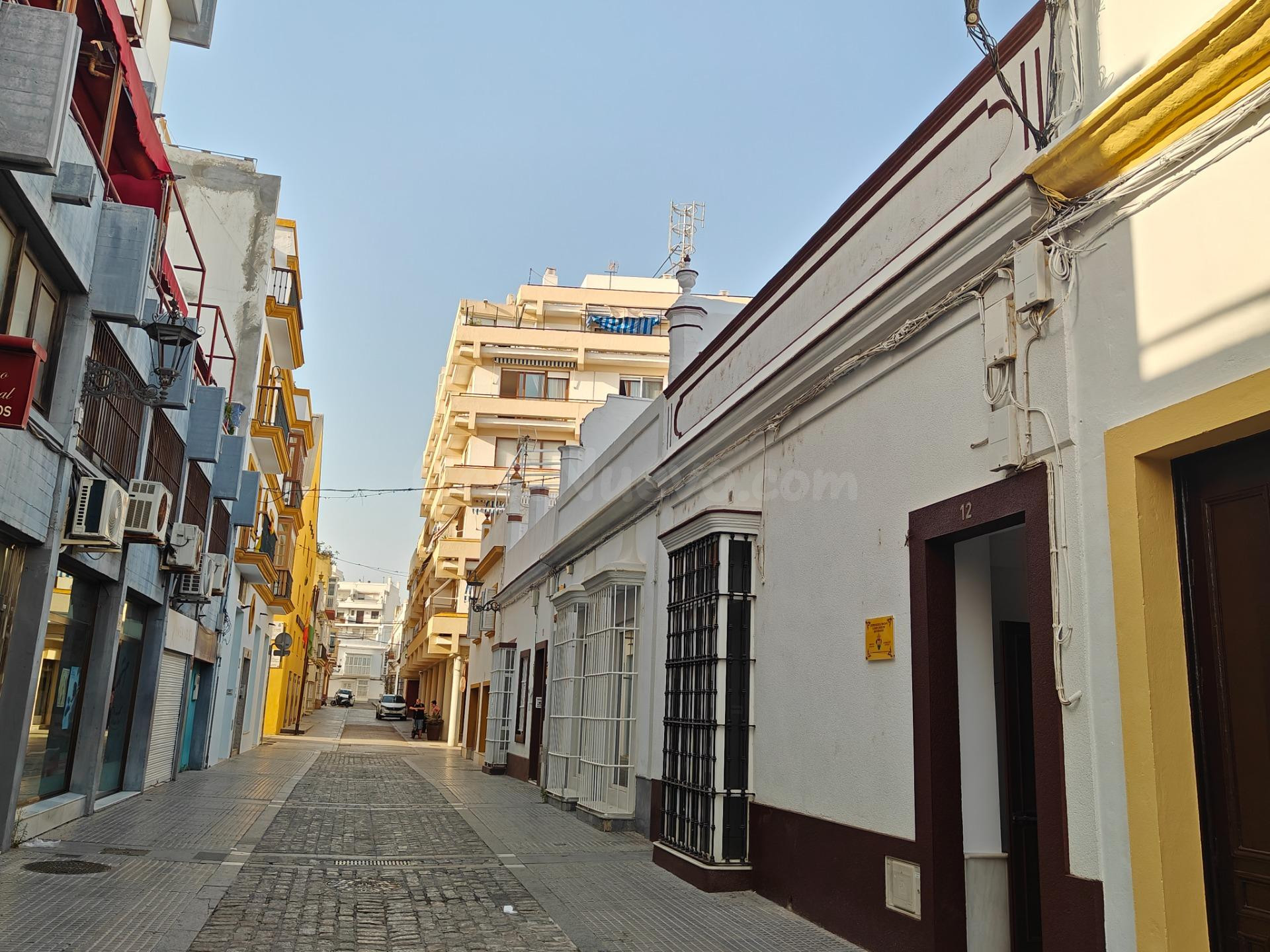 ¡Oportunidad Única! Local Comercial Reformado en San Fernand - foto 2