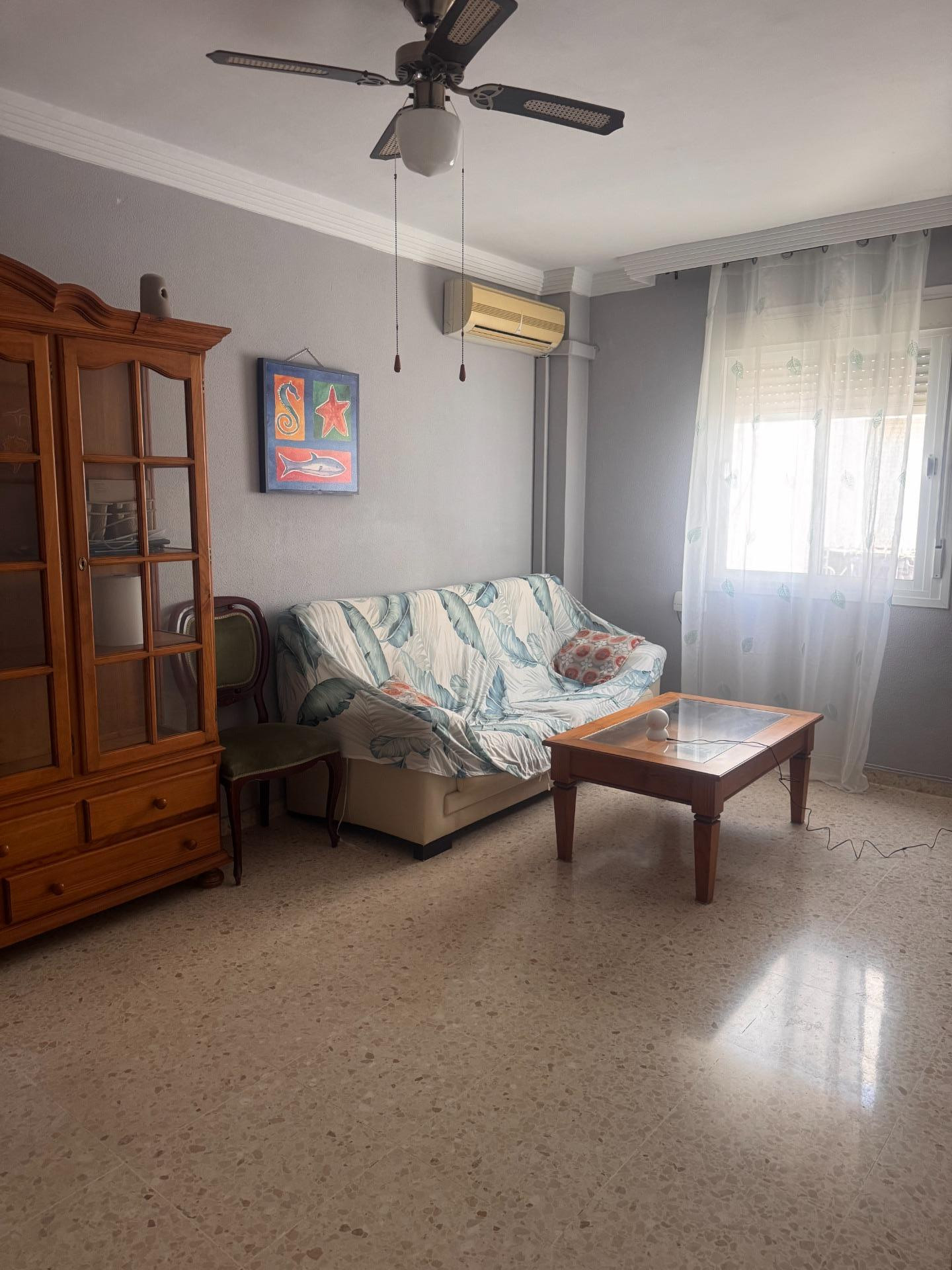 ALQUILER | ACOGEDOR PISO DE 2 habitaciones CON TRASTERO - foto 4