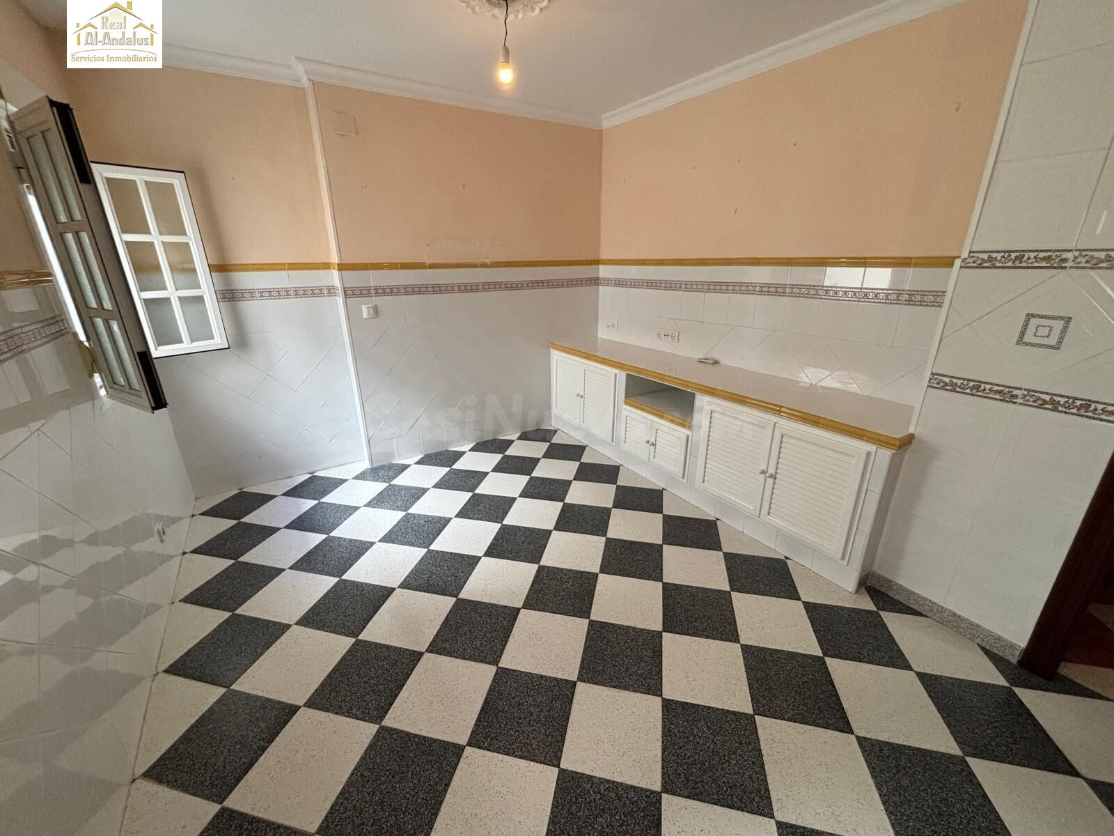 SE VENDE PISO CON ASCENSOR EN EL CENTRO DE PUERTO REAL - foto 5