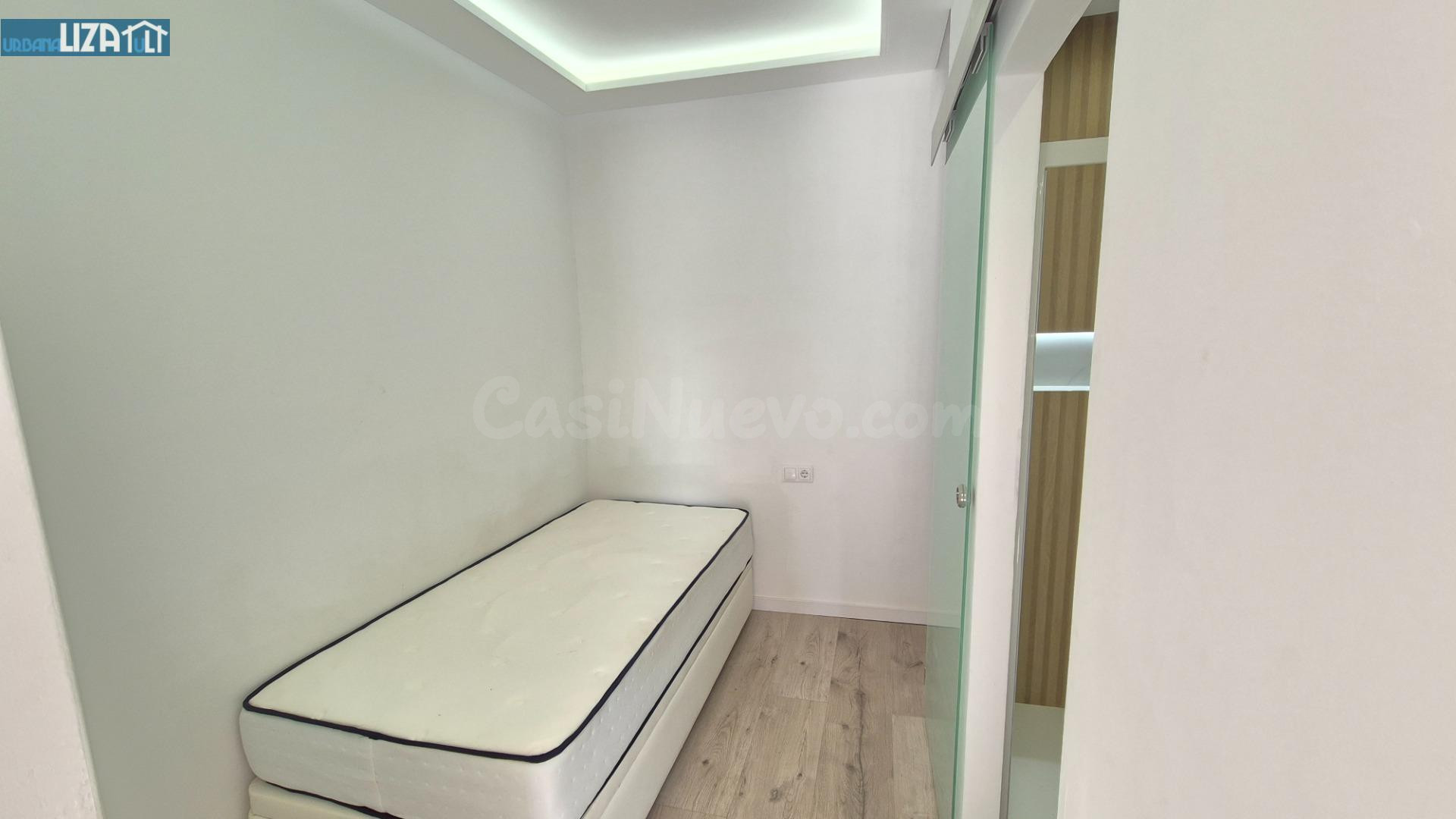 Estudio en alquiler. - foto 2