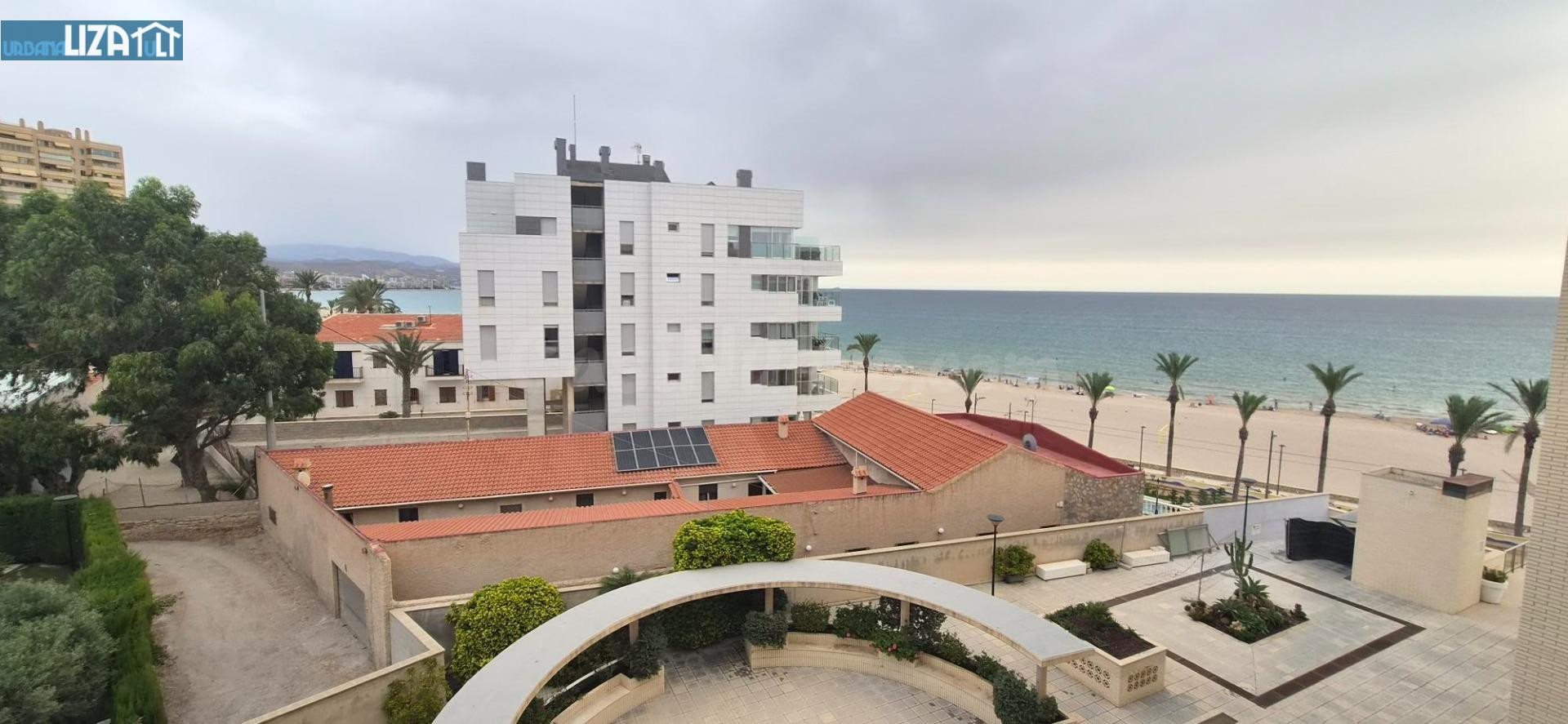 Exquisito Apartamento de Lujo en Primera Línea de Playa Much