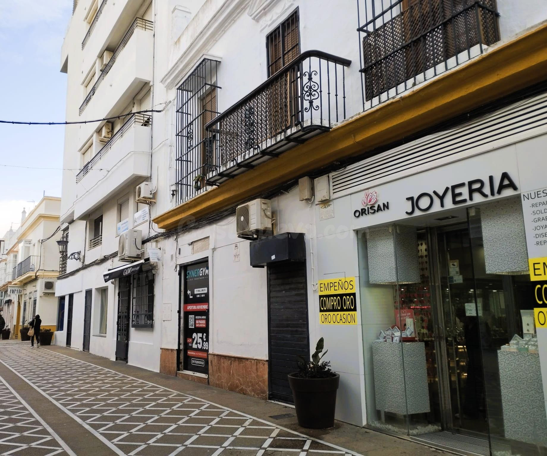 LOCAL COMERCIAL EN LA CALLE SAN RAFAEL