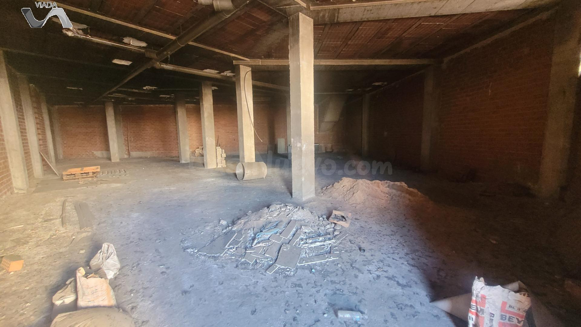 Local comercial 300m² en venta - GRAN CAPITAN - foto 4