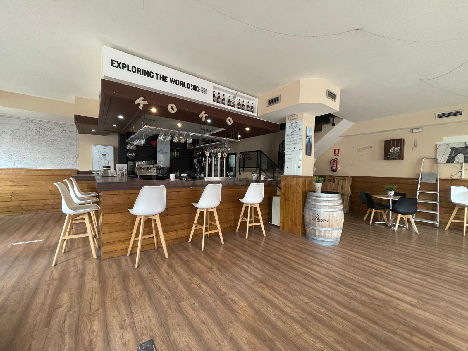 SE VENDE CAFÉ-BAR ZONA ALTA - foto 4