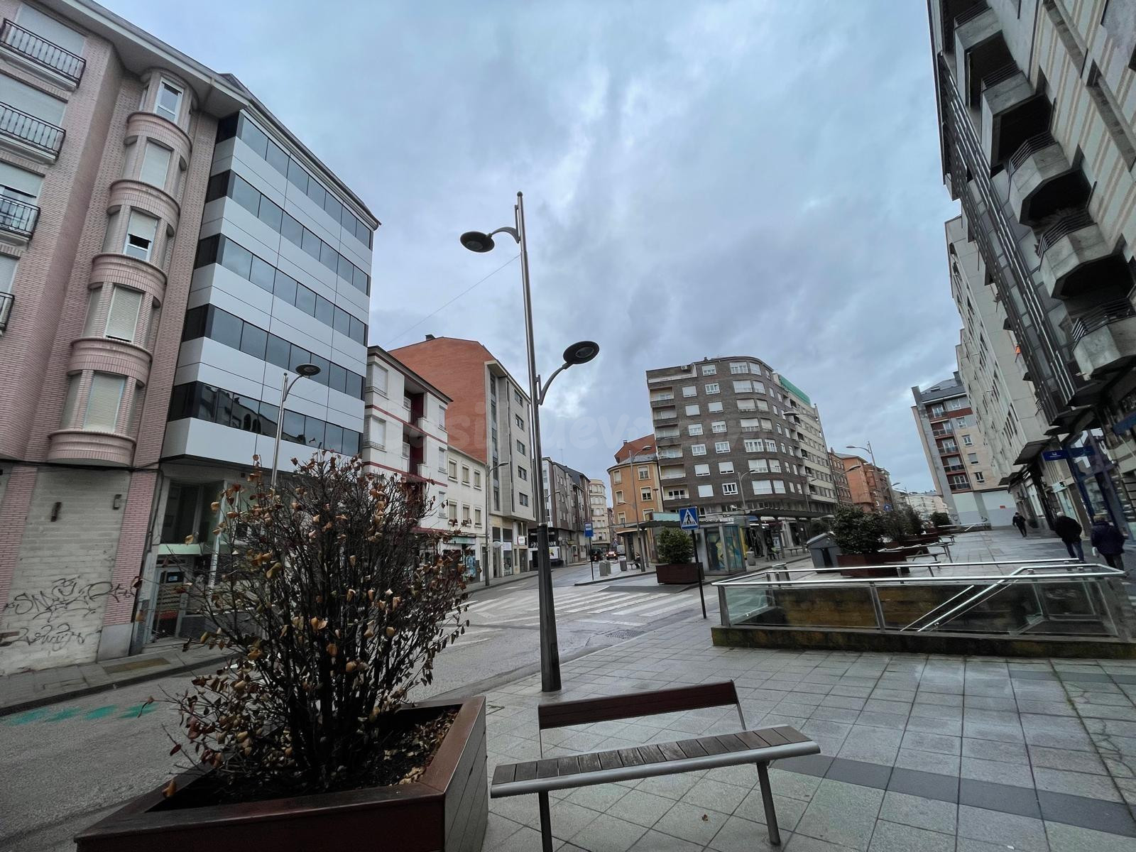 ALQUILER DE ESTUDIOS Y APARTAMENTOS