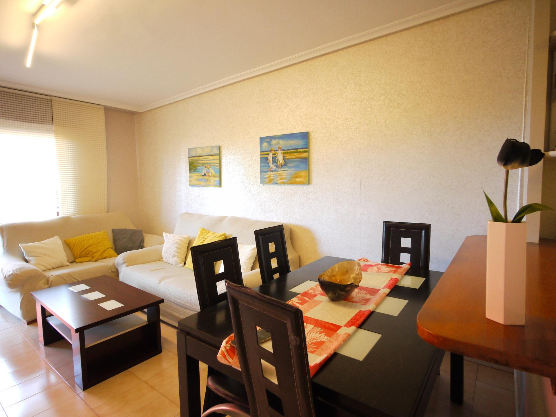 Apartamento con espectacular terraza de 56 m2 a pocos metros de la playa de Isla - foto 5
