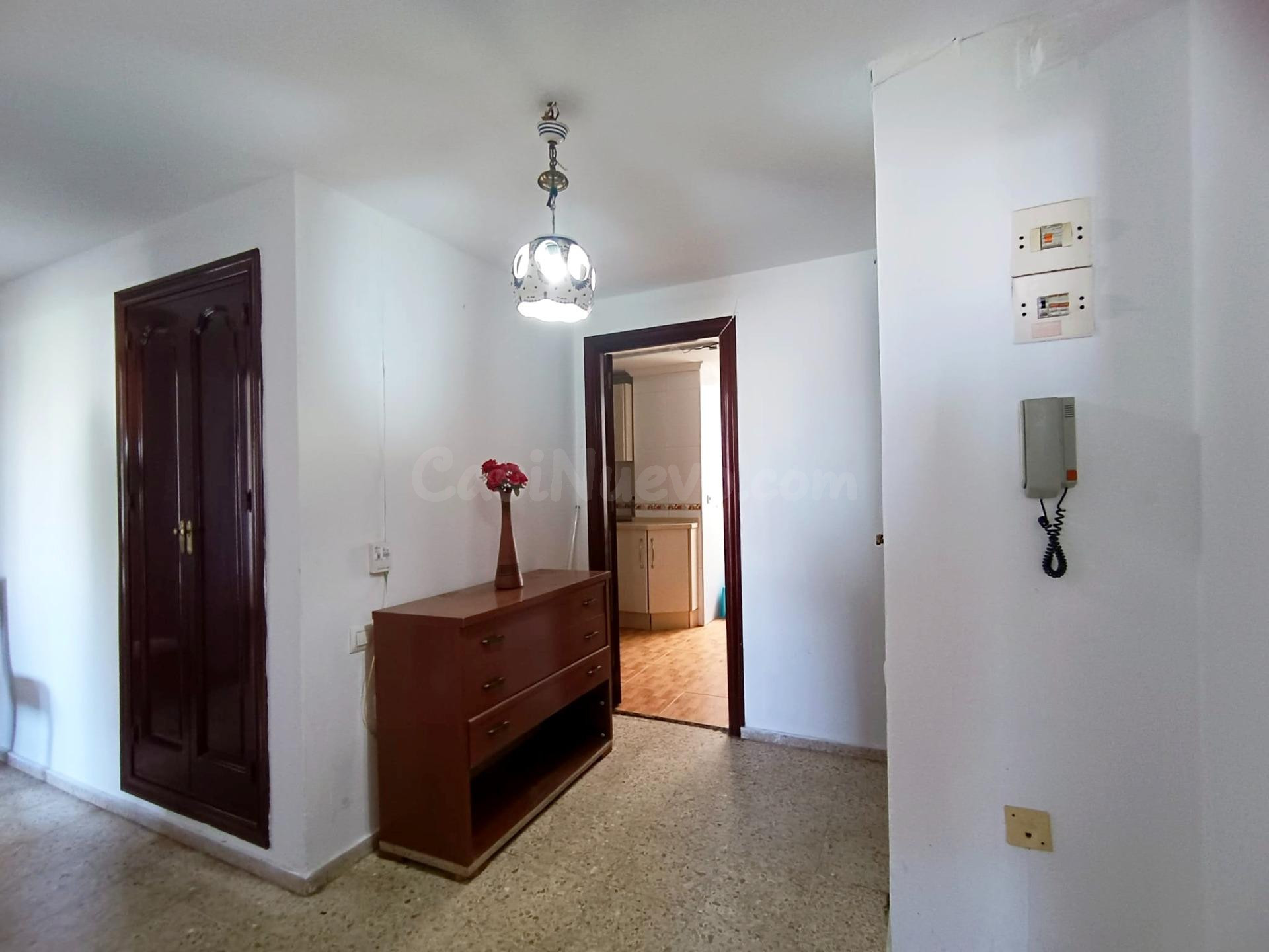 Magnífico piso de 4 dormitorios con terraza y vistas a la Plaza del Carmen - foto 3