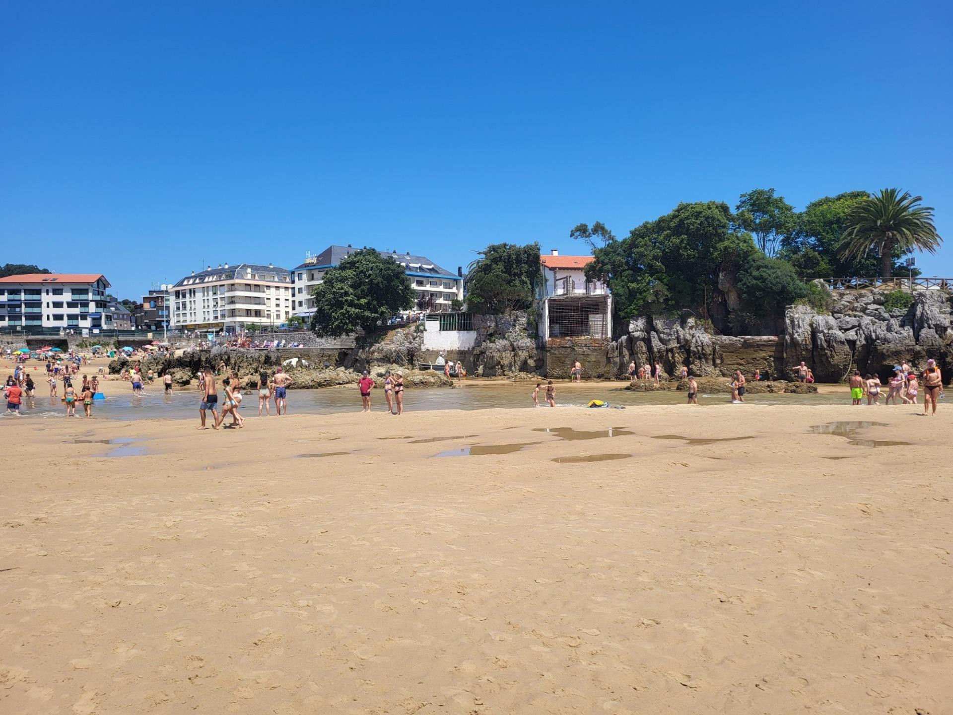 Bajo con jardín privado a un paso de la playa de Isla - foto 5