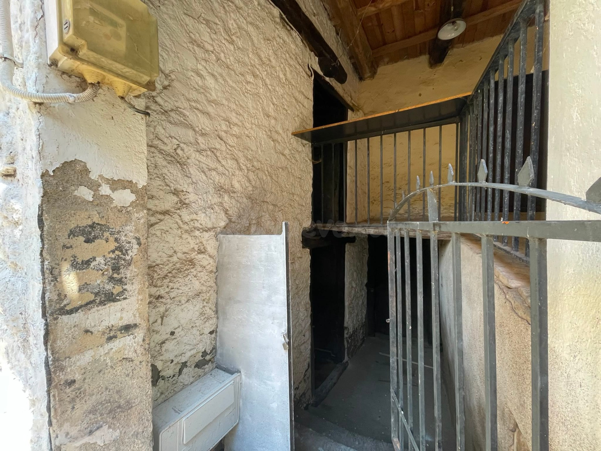 SE VENDE CASA DE PUEBLO Y MUCHAS PARCELAS RÚSTICAS - foto 4