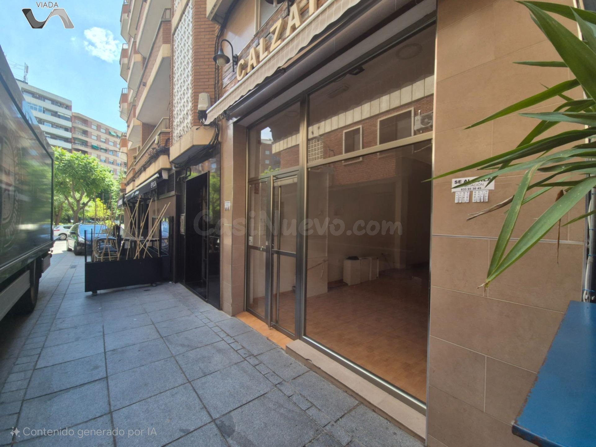 Local comercial en alquiler - CENTRO - foto 2
