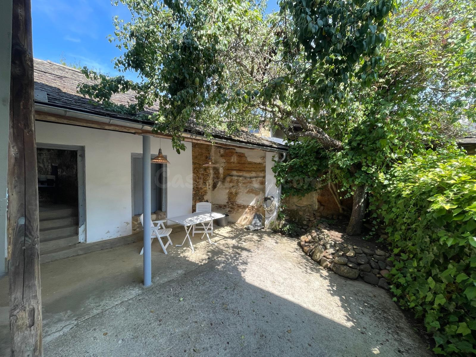 SE VENDE CASA CON ENCANTO ÚNICA EN EL BIERZO - foto 2