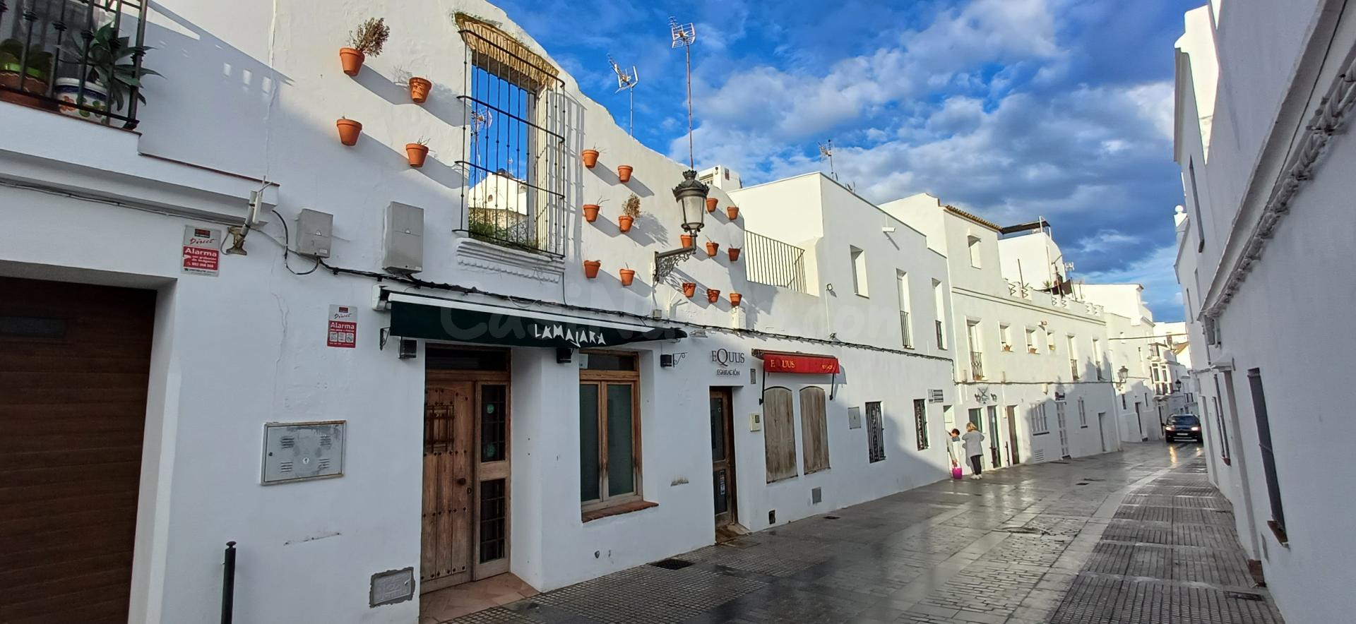 Local y solar para Promoción Inmobiliaria