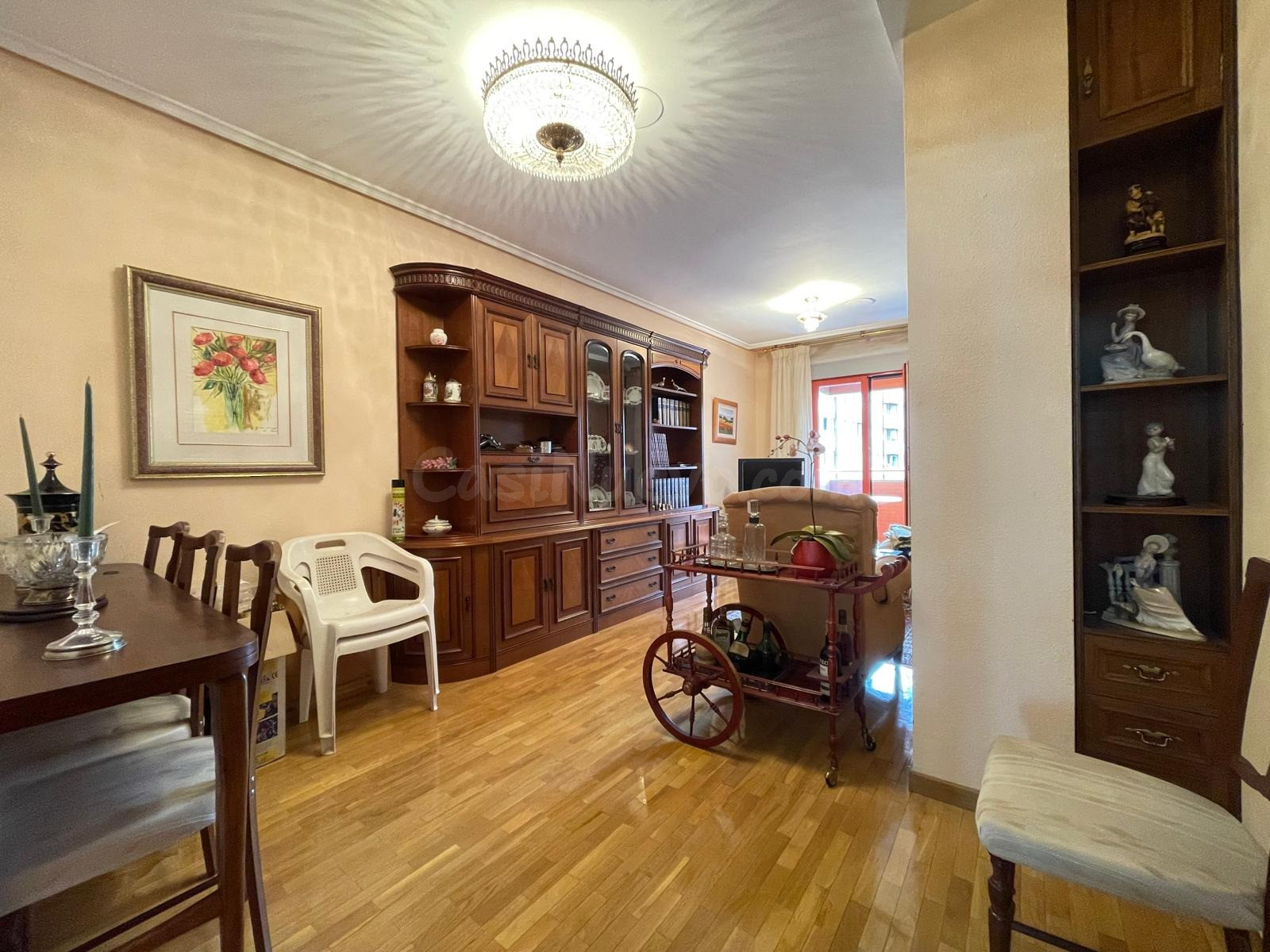 SE VENDE PISO SOLEADO CON TERRAZA ZONA CORREOS - foto 5