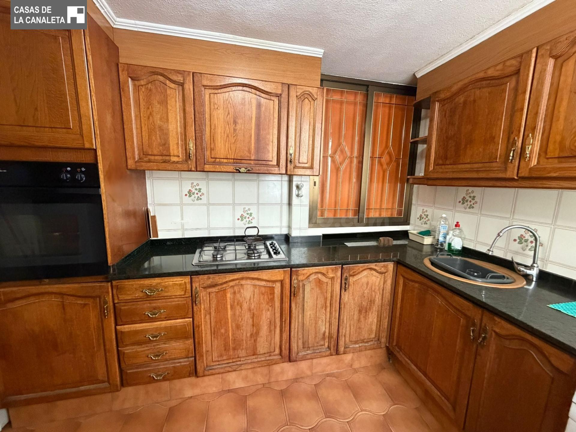 VIVIENDA CON ASCENSOR BUENA OPORTUNIDAD, NO LO DEJES ESCAPAR - foto 3