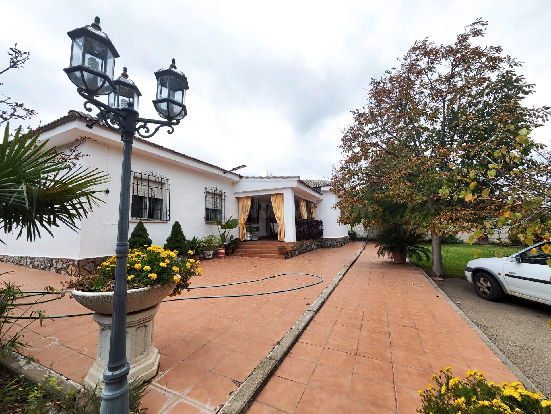 Chalet en venta Carretera Almodovar