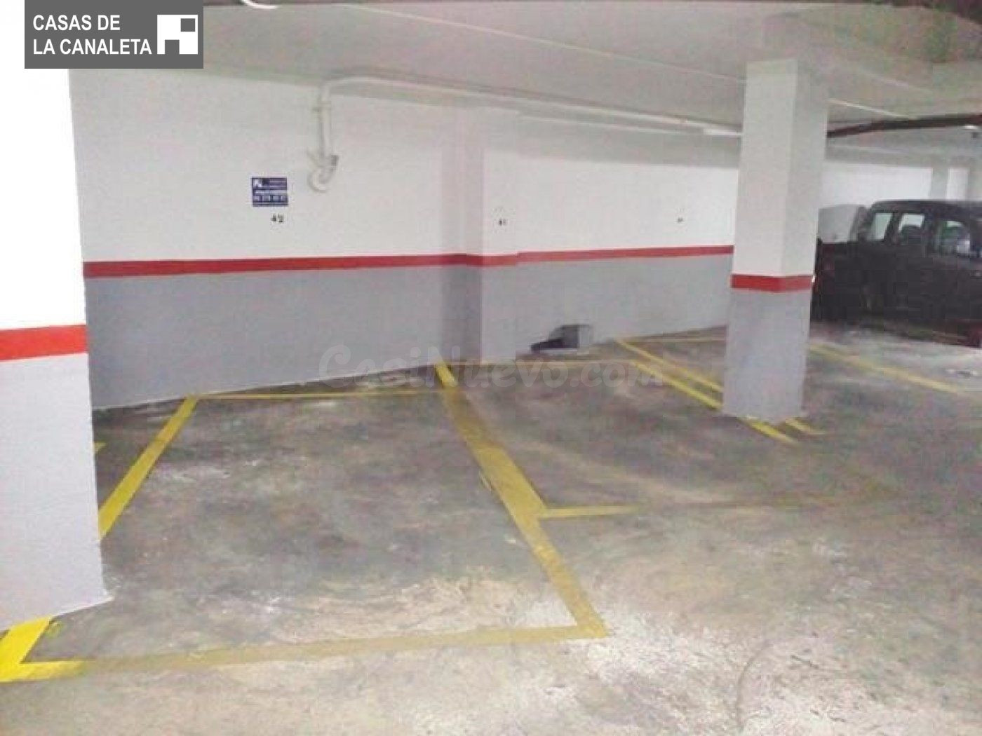 PLAZA DE GARAJE PARA COCHE PEQUEÑO.