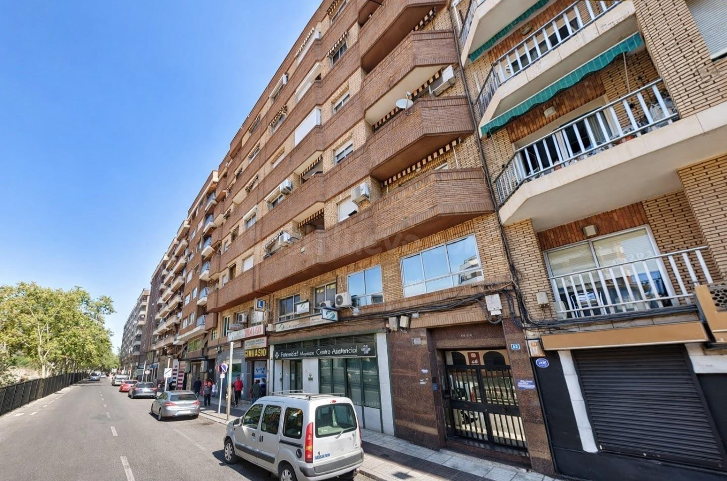 Piso Alquiler Zona Paseo San Gregorio - foto 2
