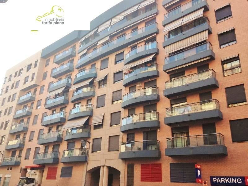 Apartamento amueblado de 1 dormitorios con terraza. Visitalo - foto 2