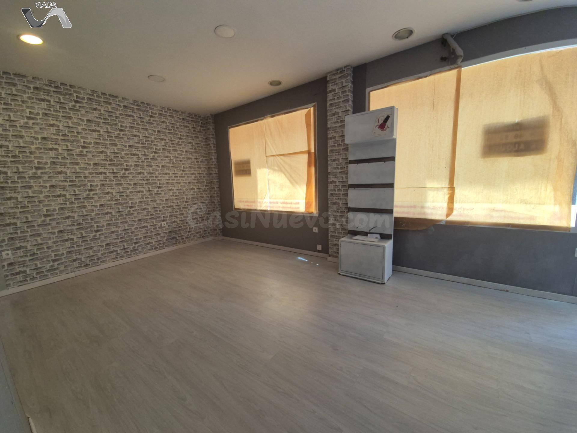 Local comercial 48m² en alquiler - CENTRO - foto 4