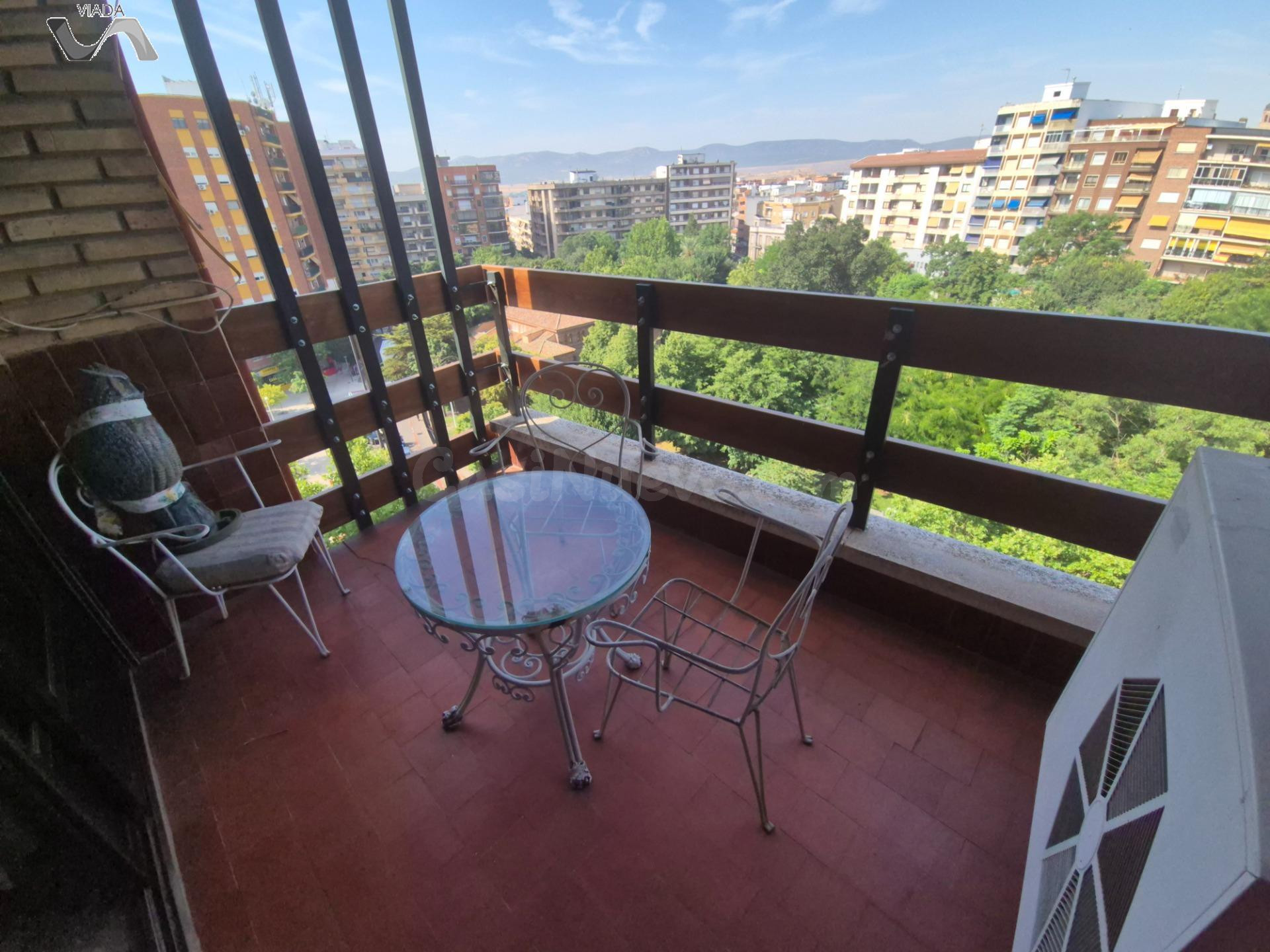 Piso en Paseo San Gregorio - foto 2