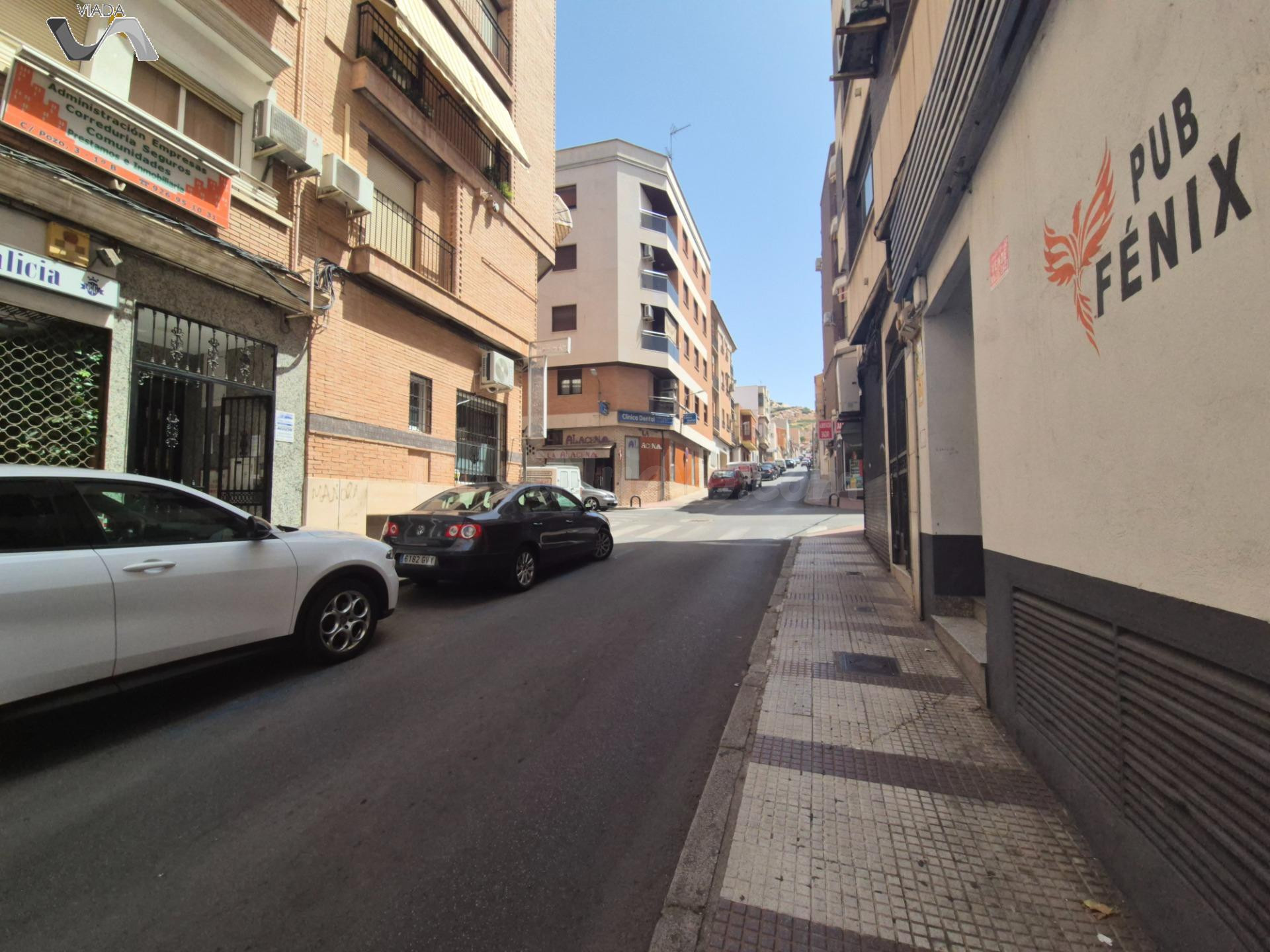 Local comercial 85m² en venta - CENTRO