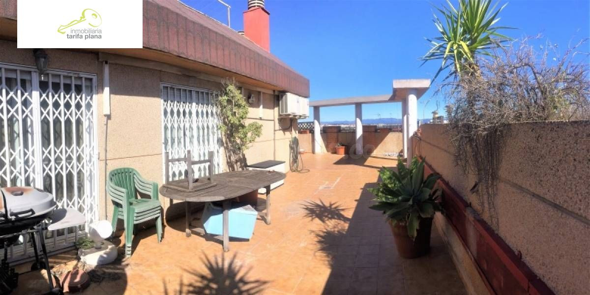 Ático de 90m2 y 50m2 de terraza con vistas al río y al lado  - foto 4