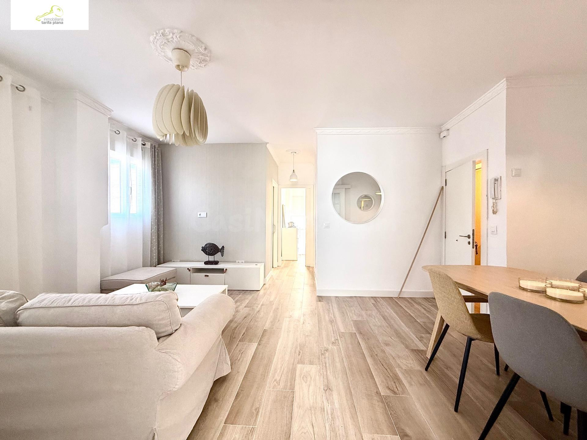 Vivienda en 1ª planta de casa típica del Cabañal. Visítalo c - foto 2