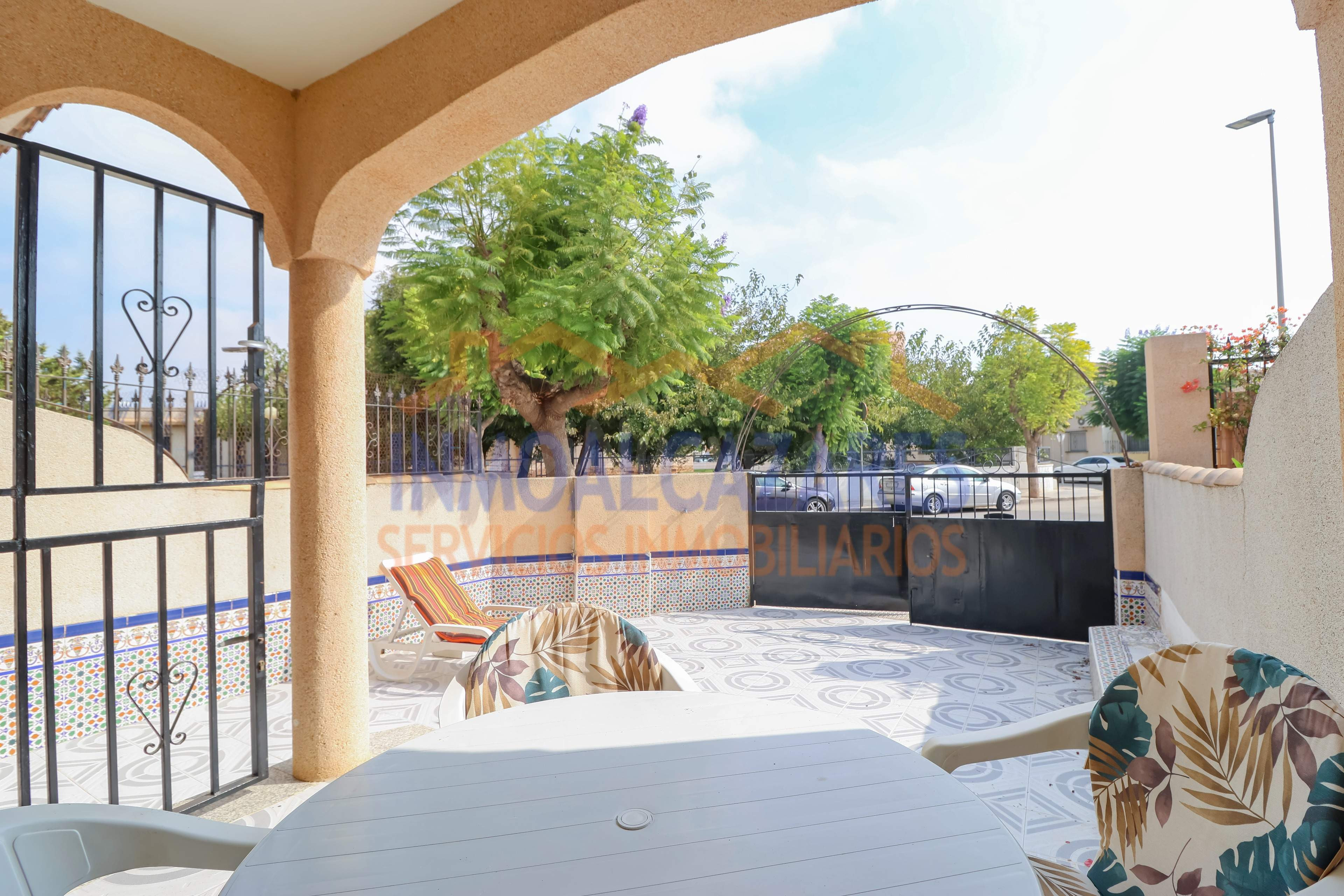 ESTUPENDO DÚPLEX DE 3 habitaciones Y JARDÍN. EN URB. LA NUEVA MARBELLA, LOS ALCAZARES, MURCIA. - foto 2