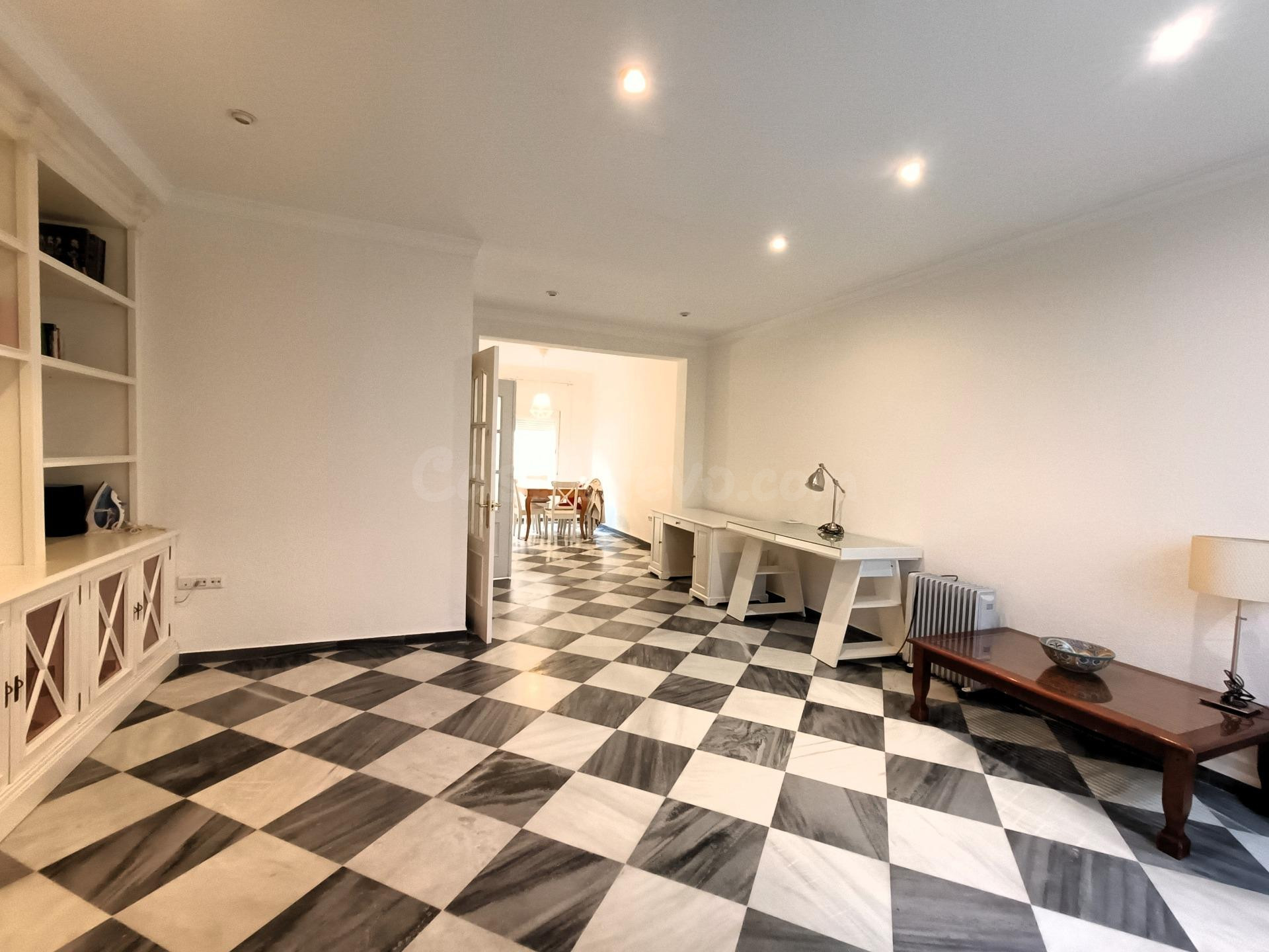 Vivienda unifamiliar en Chiclana - foto 4