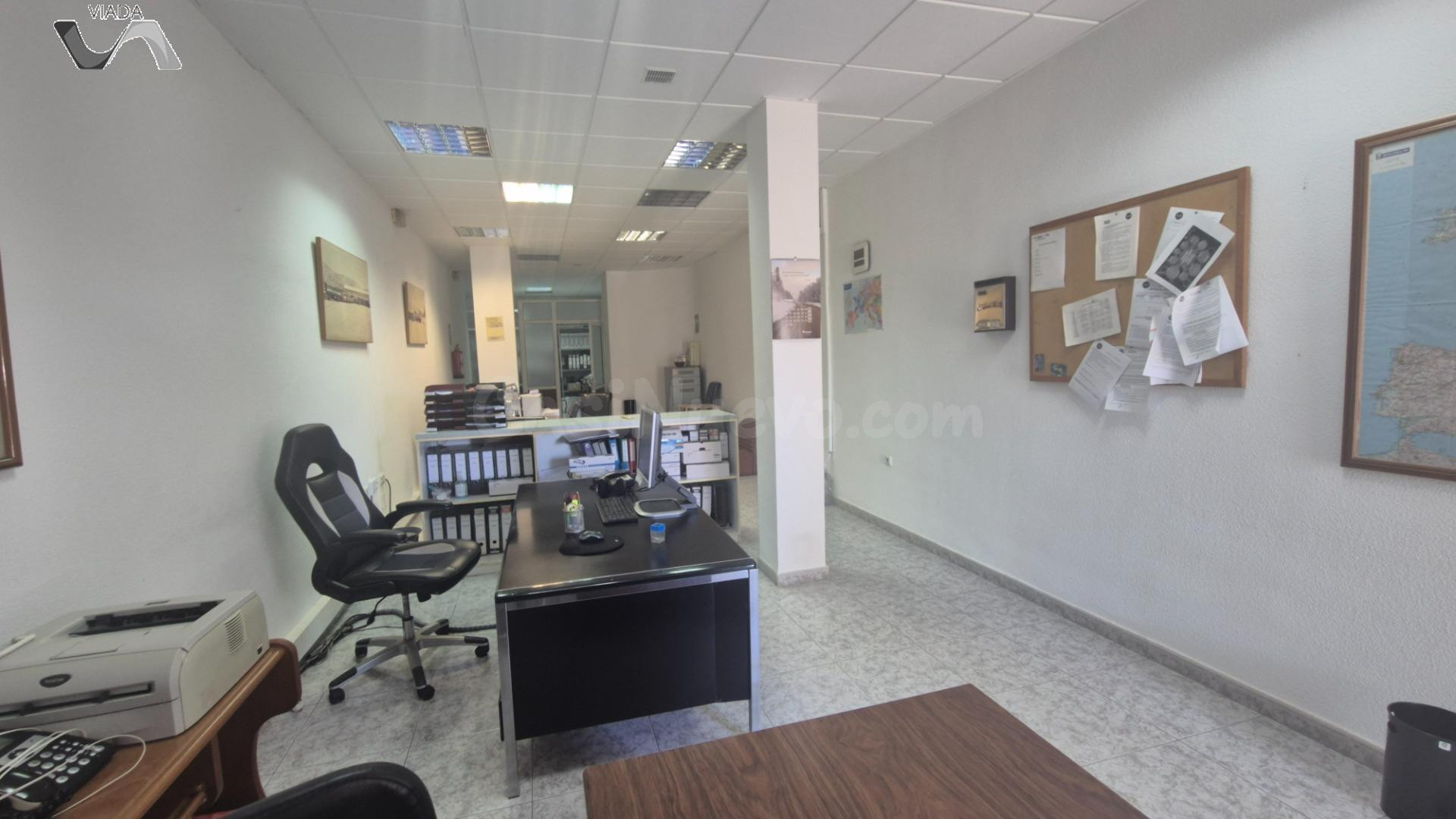 Local comercial en venta - AVENIDA PRIMERO DE MAYO - foto 3