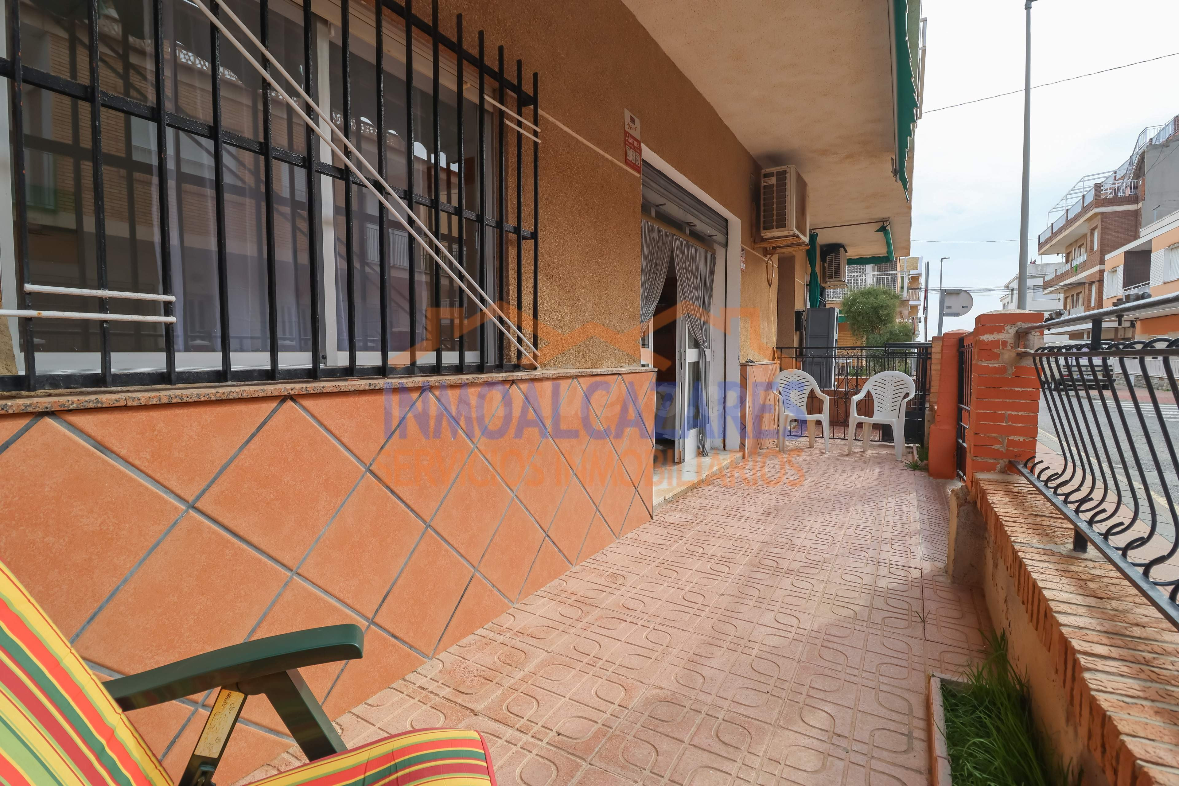 A 80M DE LA PLAYA, APARTAMENTO PLANTA BAJA DE 3 habitaciones Y TERRAZA EN LOS ALCÁZARES, MURCIA
