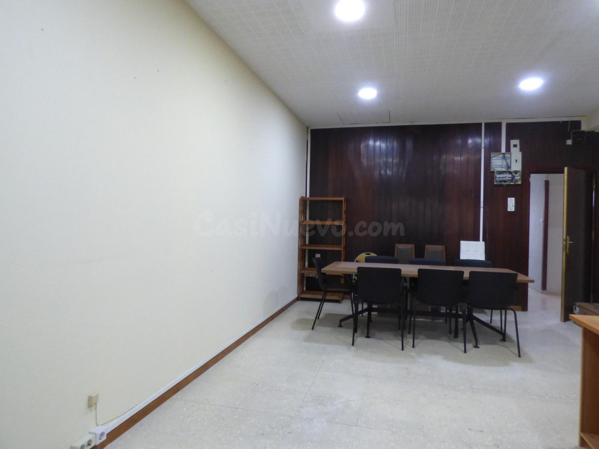 Se vende o alquila oficina en el corazón financiero de Cádiz - foto 4