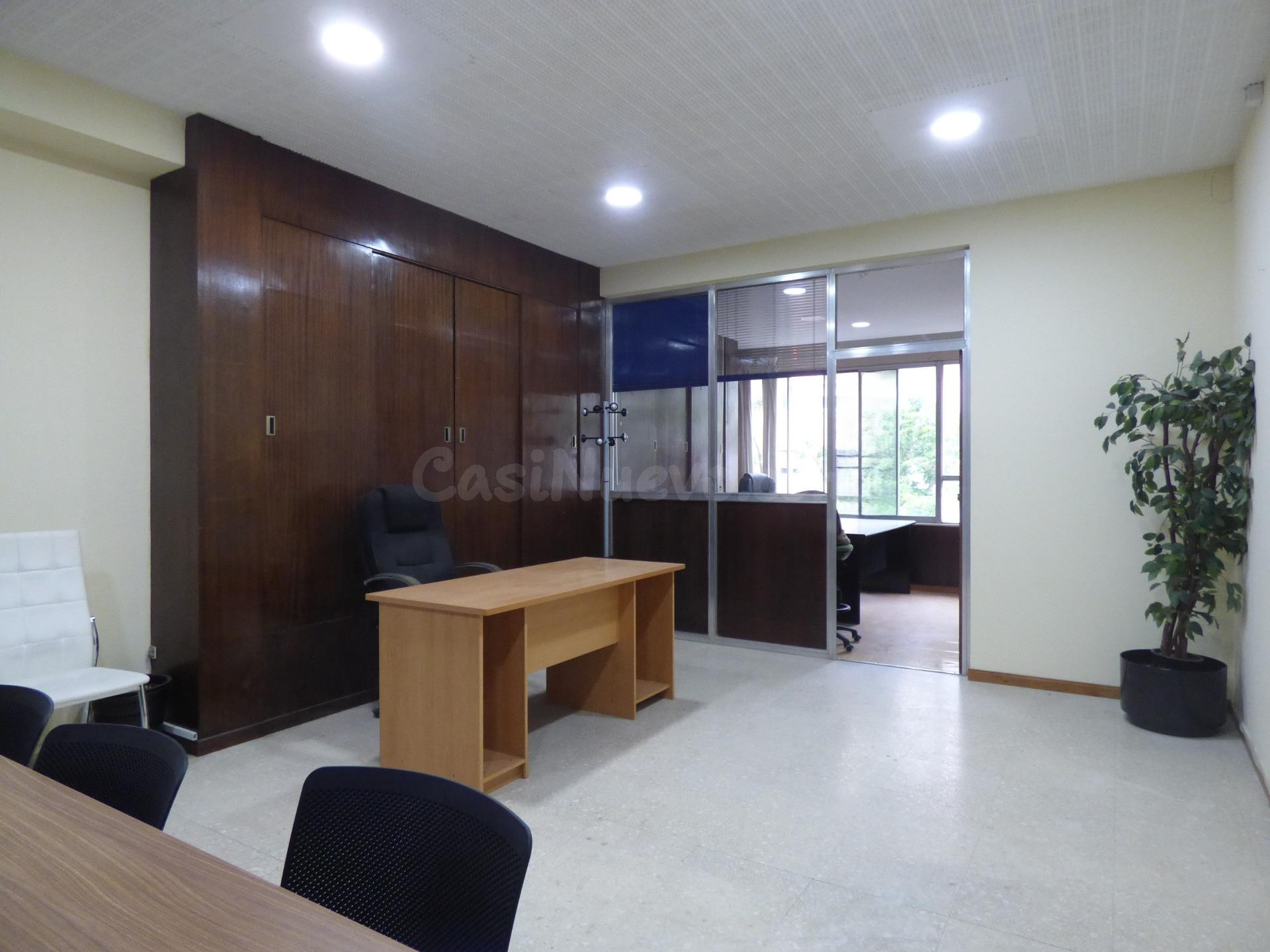 Se vende o alquila oficina en el corazón financiero de Cádiz - foto 5