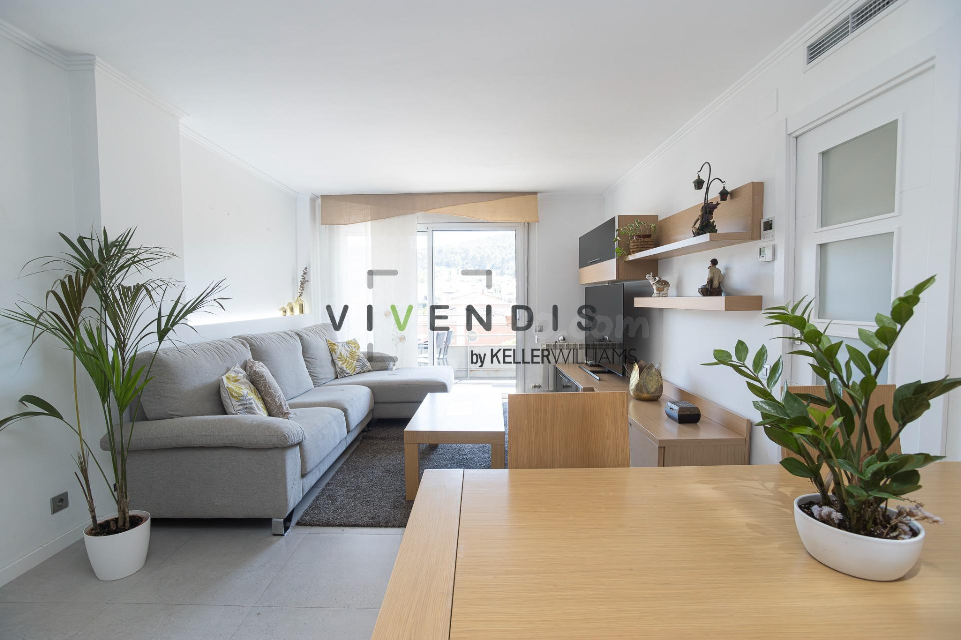 Amplio Piso en Sant Andreu de la Barca - Ideal para Familias - foto 2