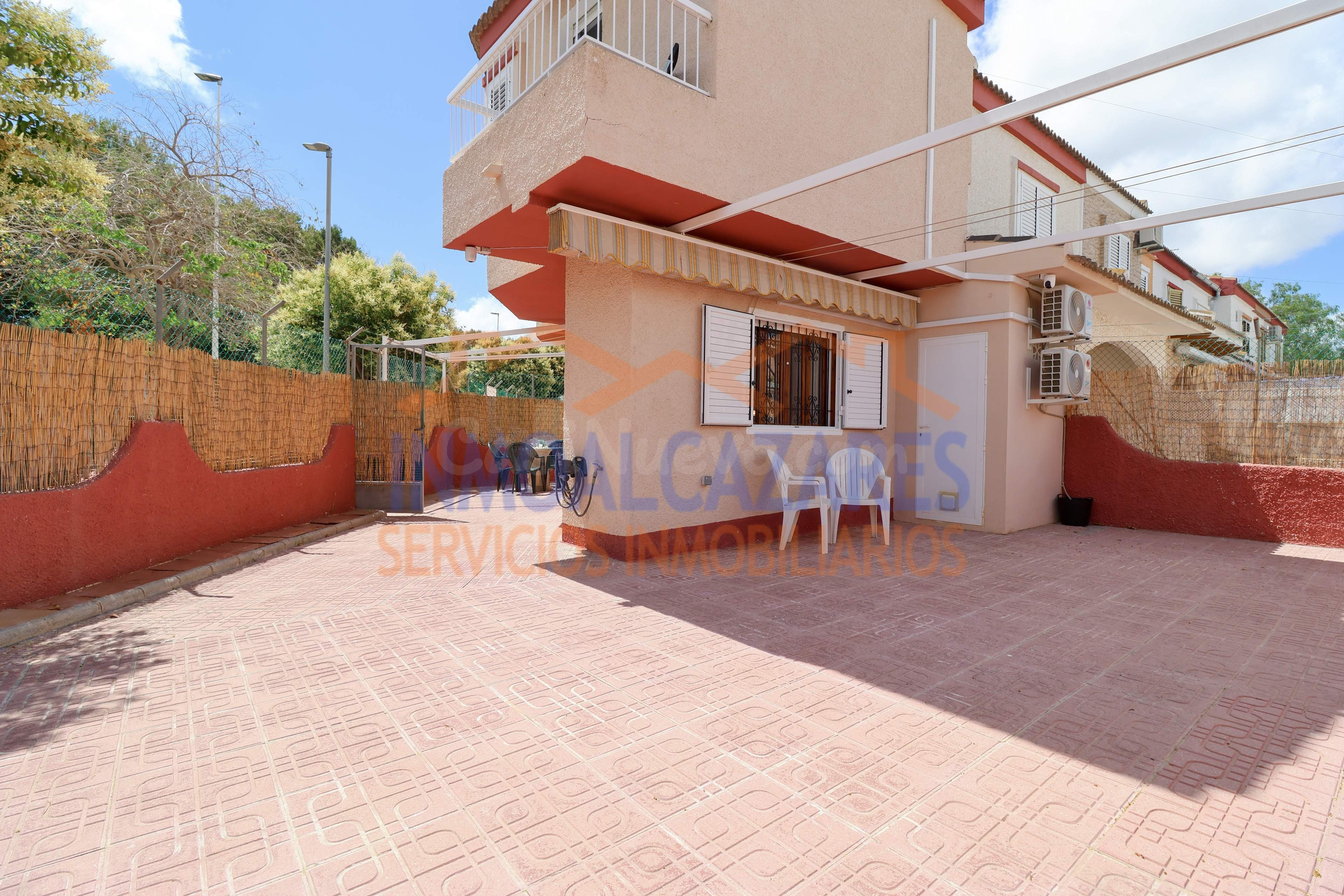 ESTUPENDO DÚPLEX CON JARDÍN EN ESQUINA, DE 2 habitaciones, A - foto 4