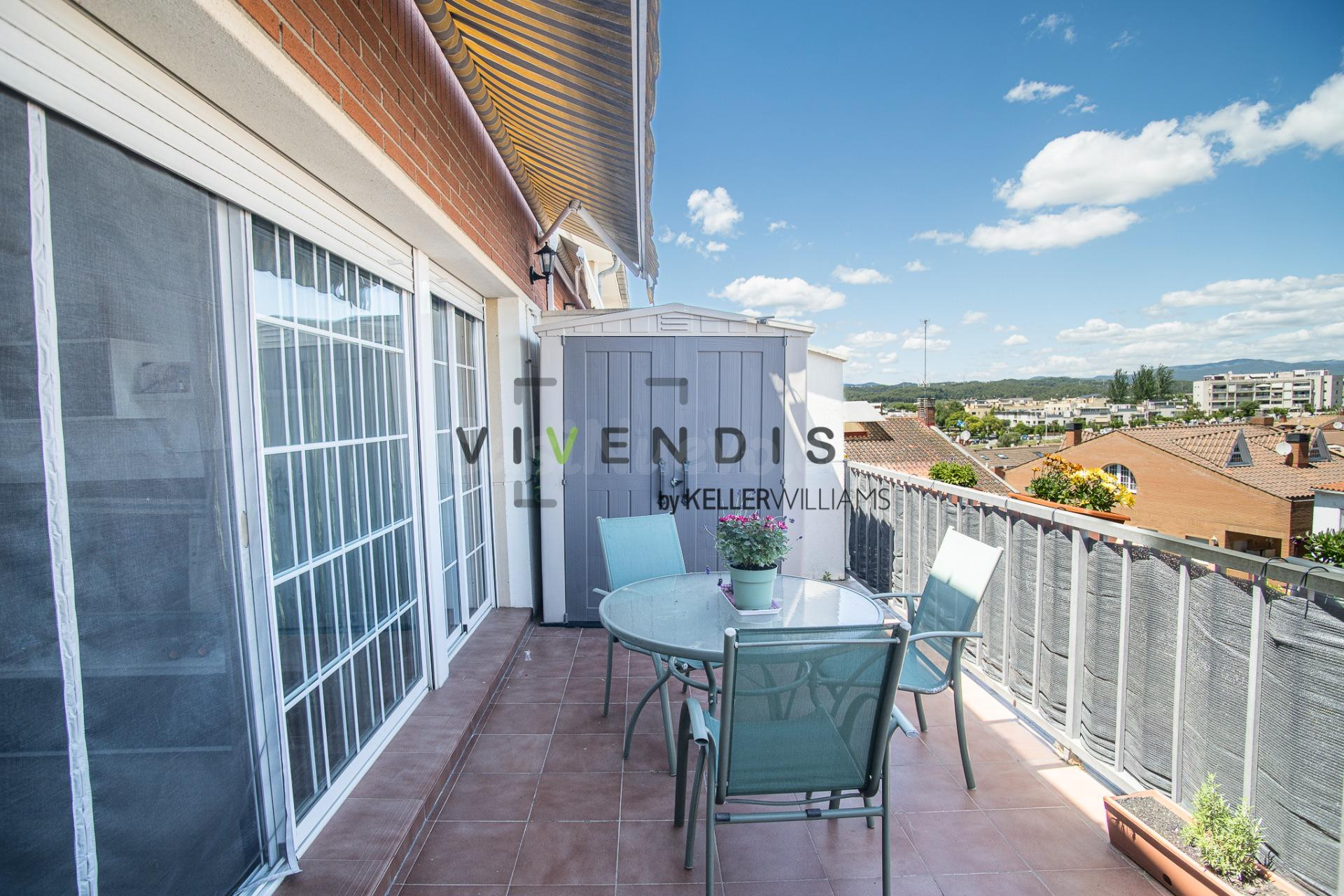INCREÍBLE DÚPLEX CON TERRAZA